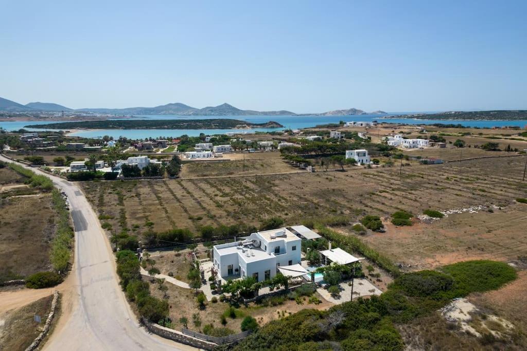 Seasalt Dream Villa,santa Maria 5 Min From Naousa Villa