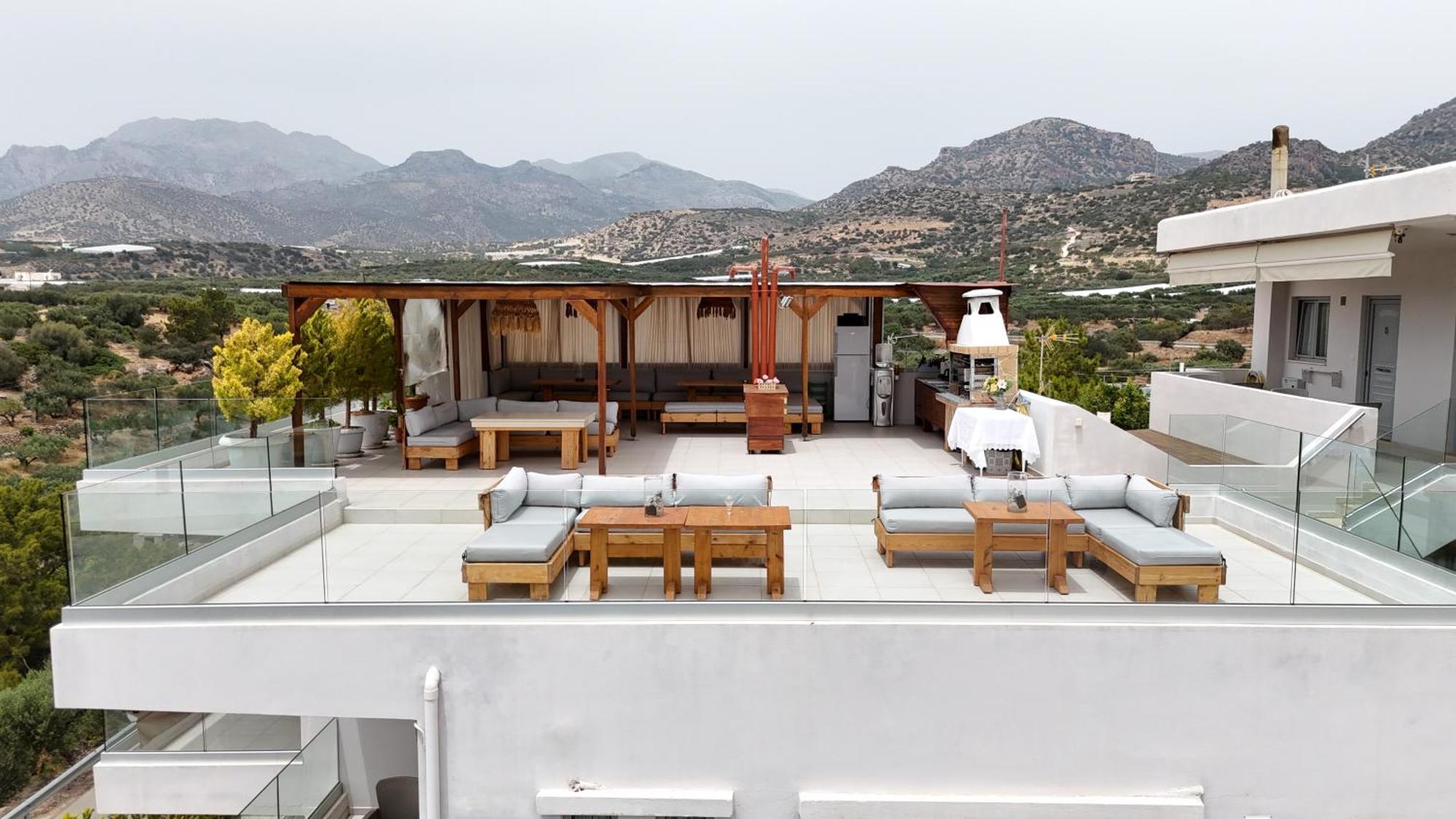 Asterisuites Aparthotel Makry Gialos (Crete)