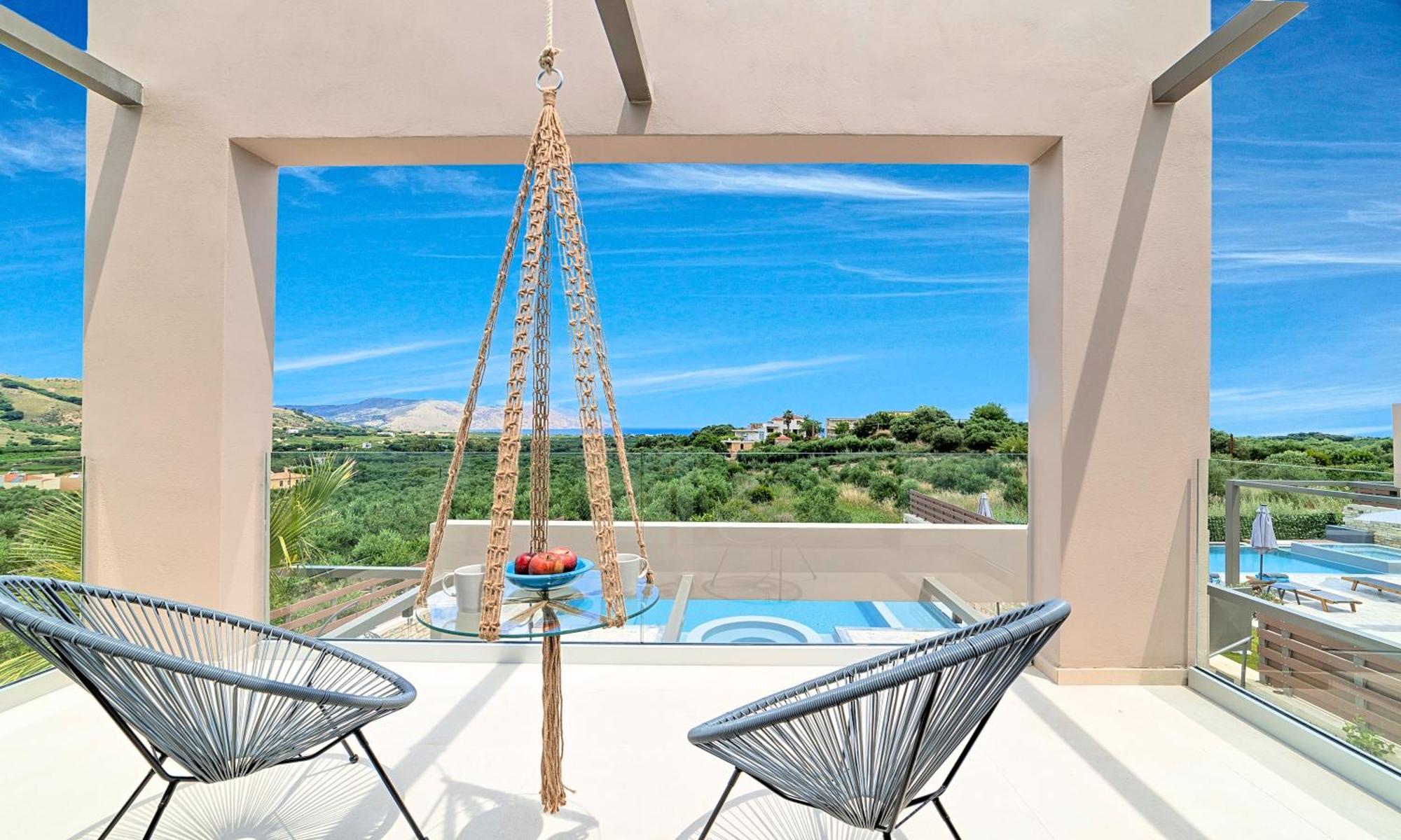 Minoas Heated Pool Villa *