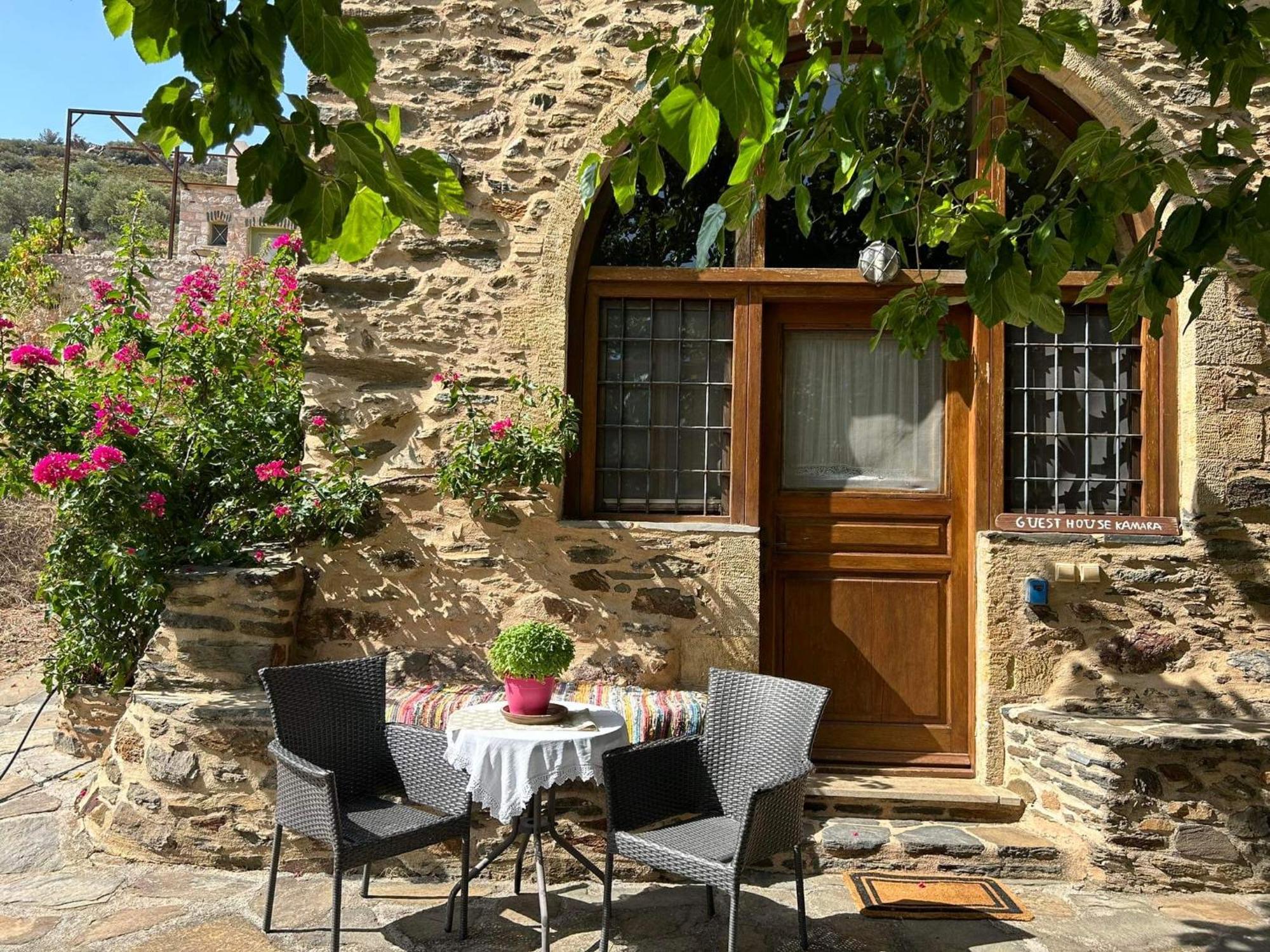 Guesthousekamara Guest house