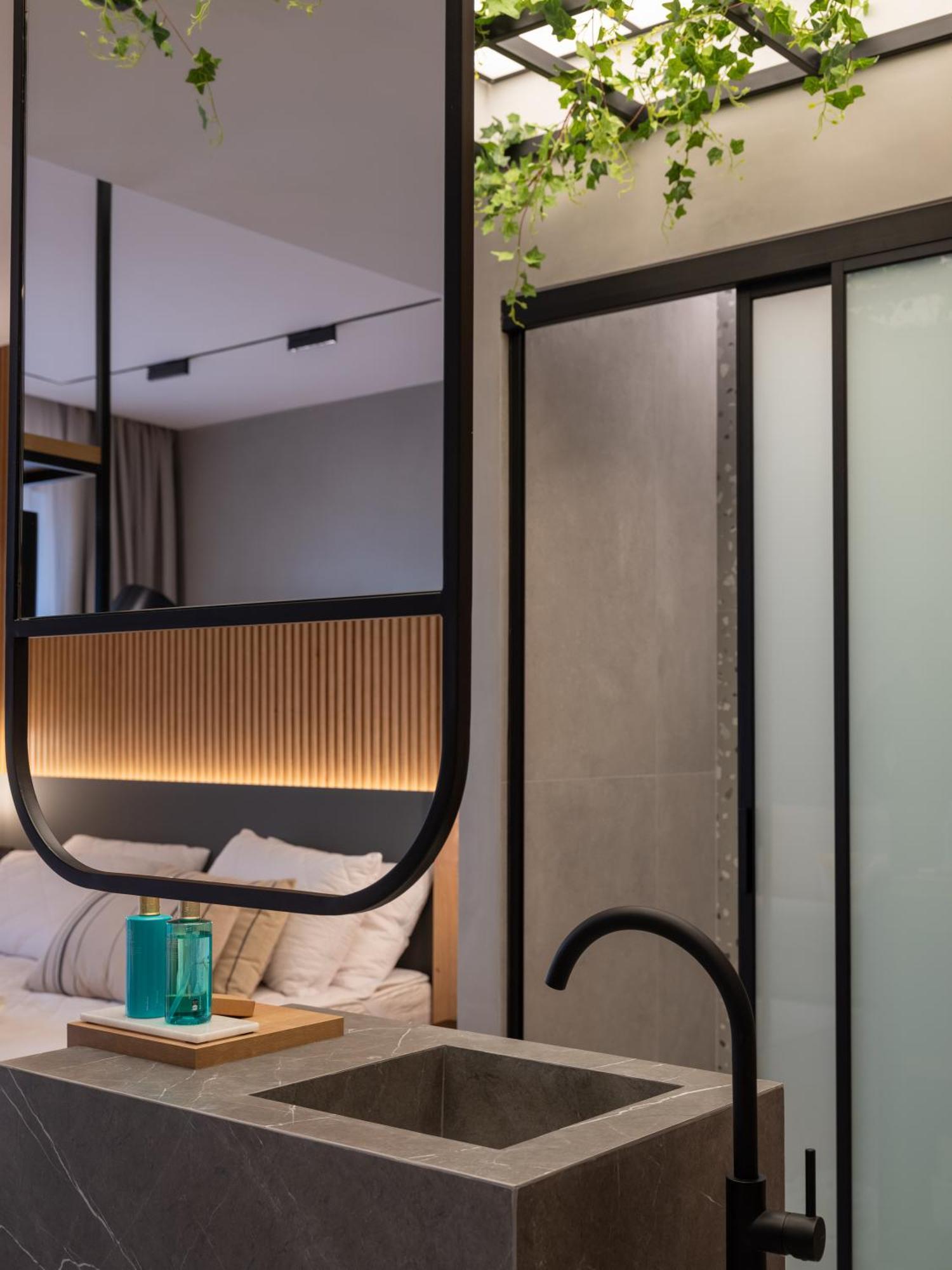Space Row Design Living Apartment Heraklion (Crete)