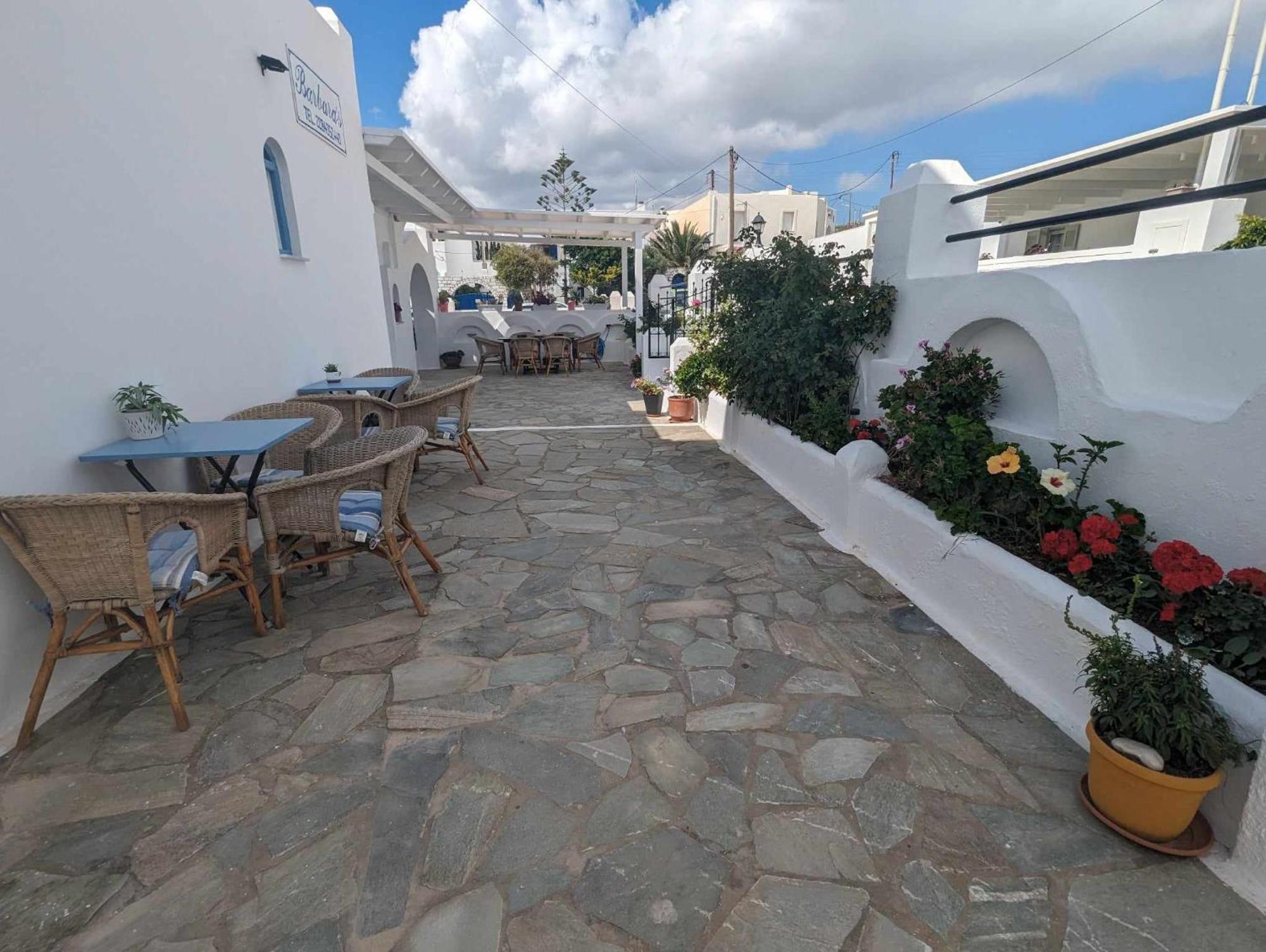 Barbaras Aparthotel Naousa (Paros)