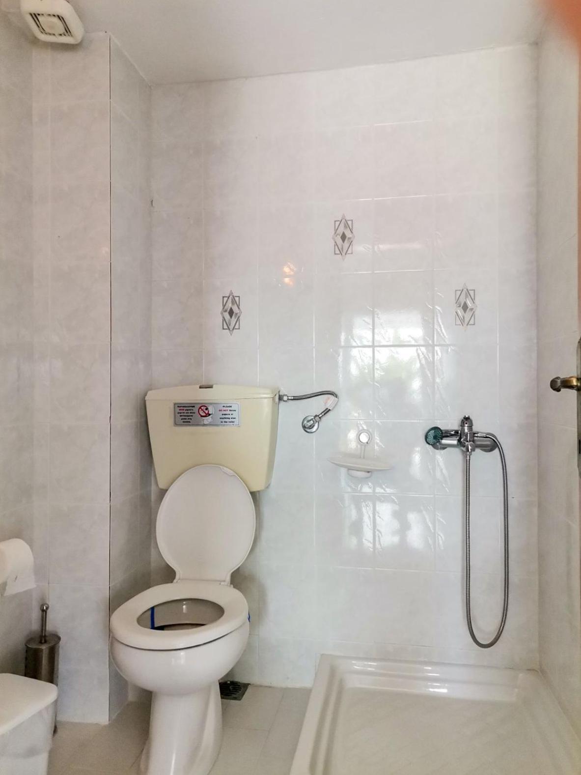 Galinis' Sea Front Apartment Nea Kallikrateia