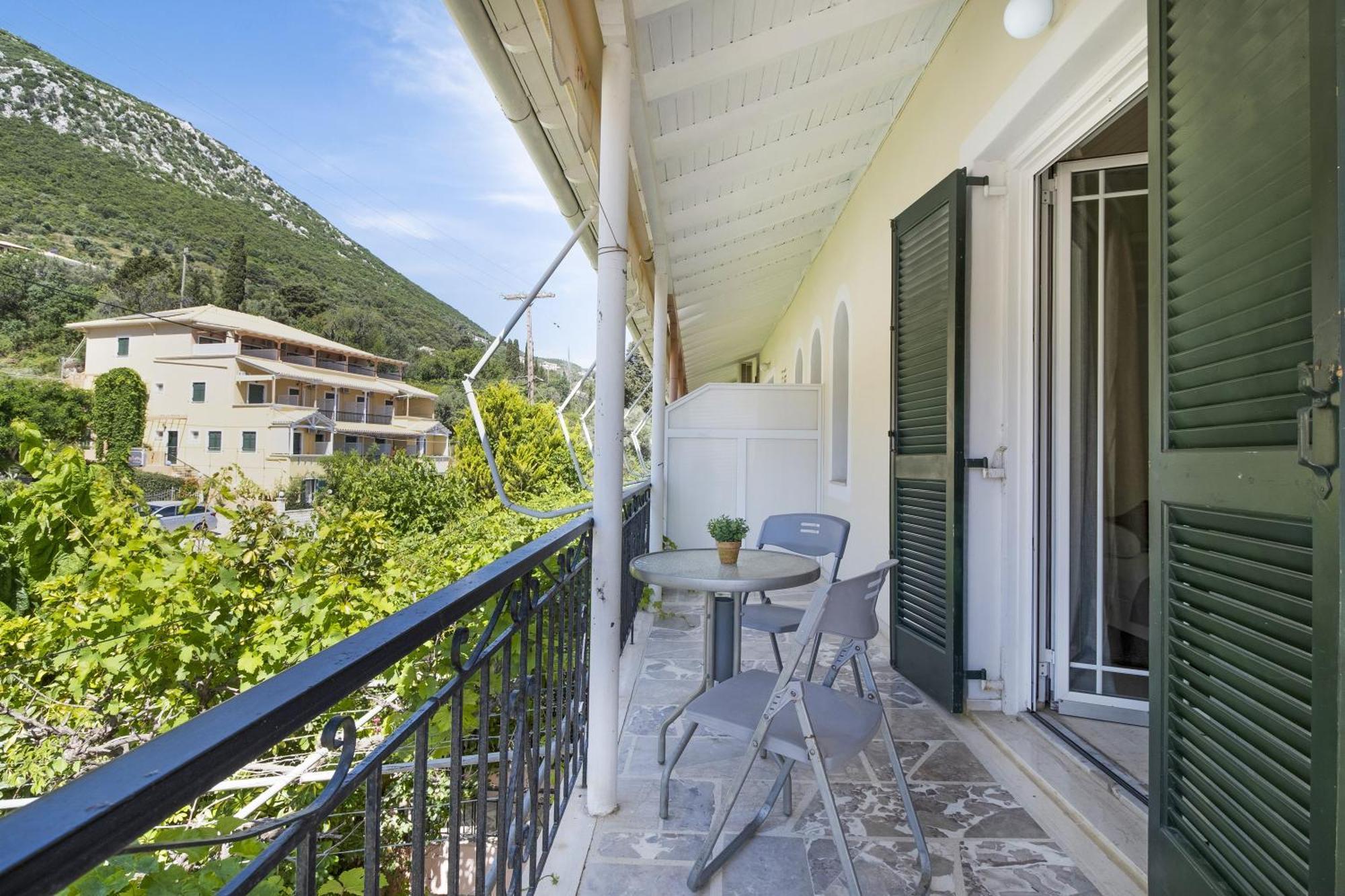 Apartment Tasoula With Mountain View Nikiana