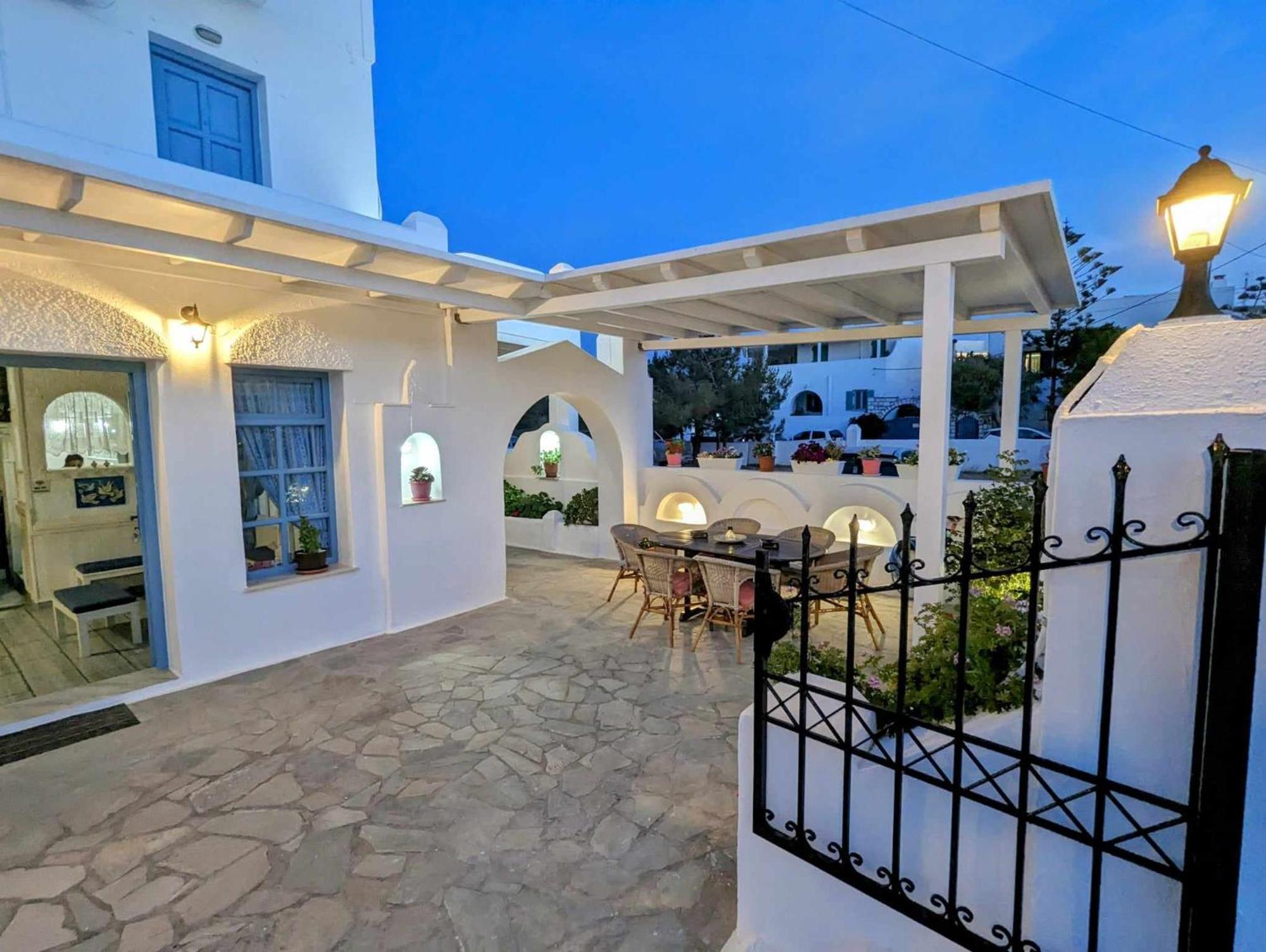 Aparthotel Barbaras Naousa (Paros)