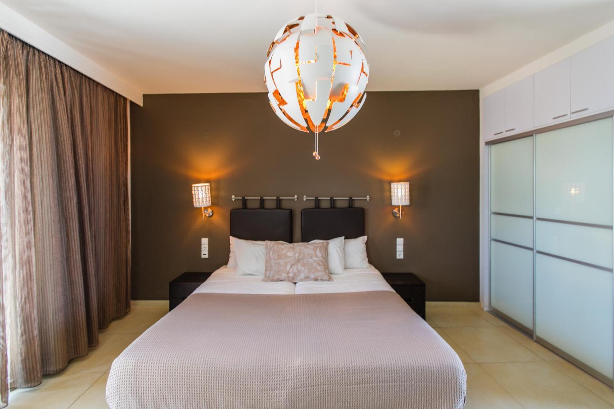 Cosmos Aparthotel 3*