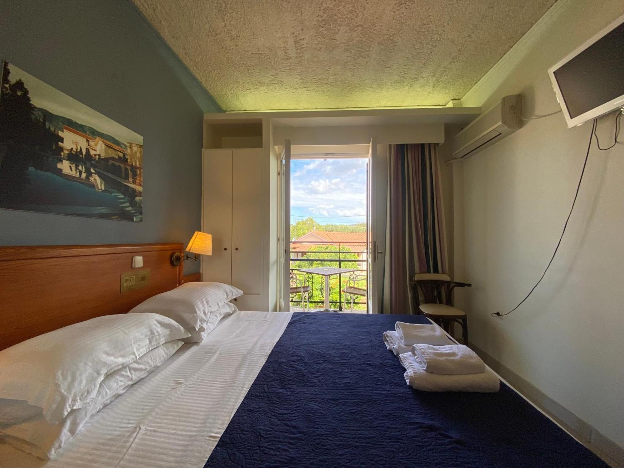 Sunrise Hotel Pesadha