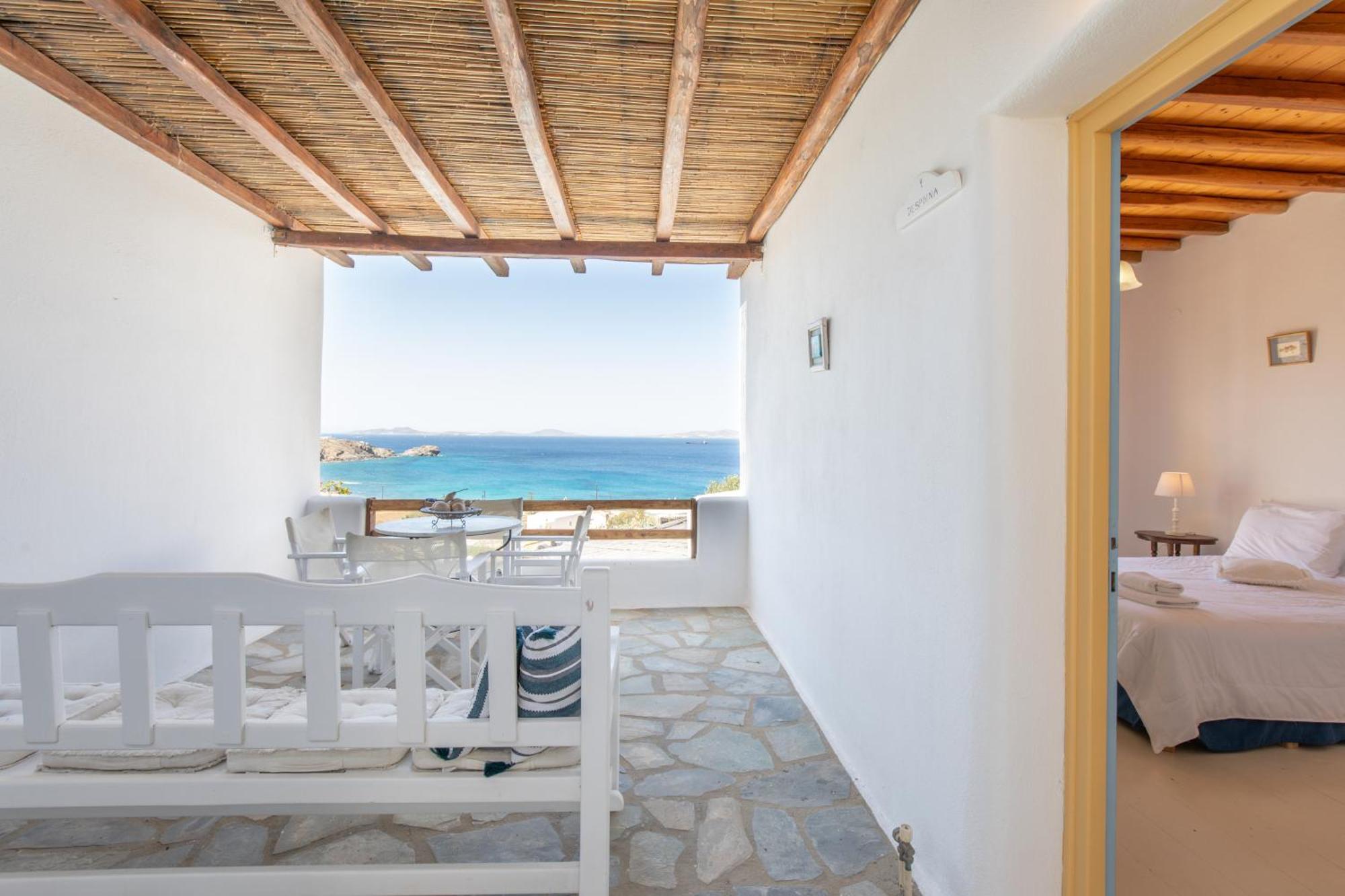 Anerousses Mykonian Traditional Apartment