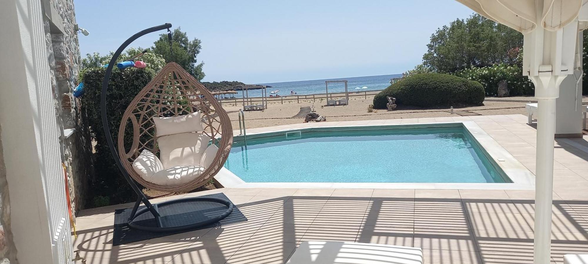 Cedar Bay Beachside Villa *