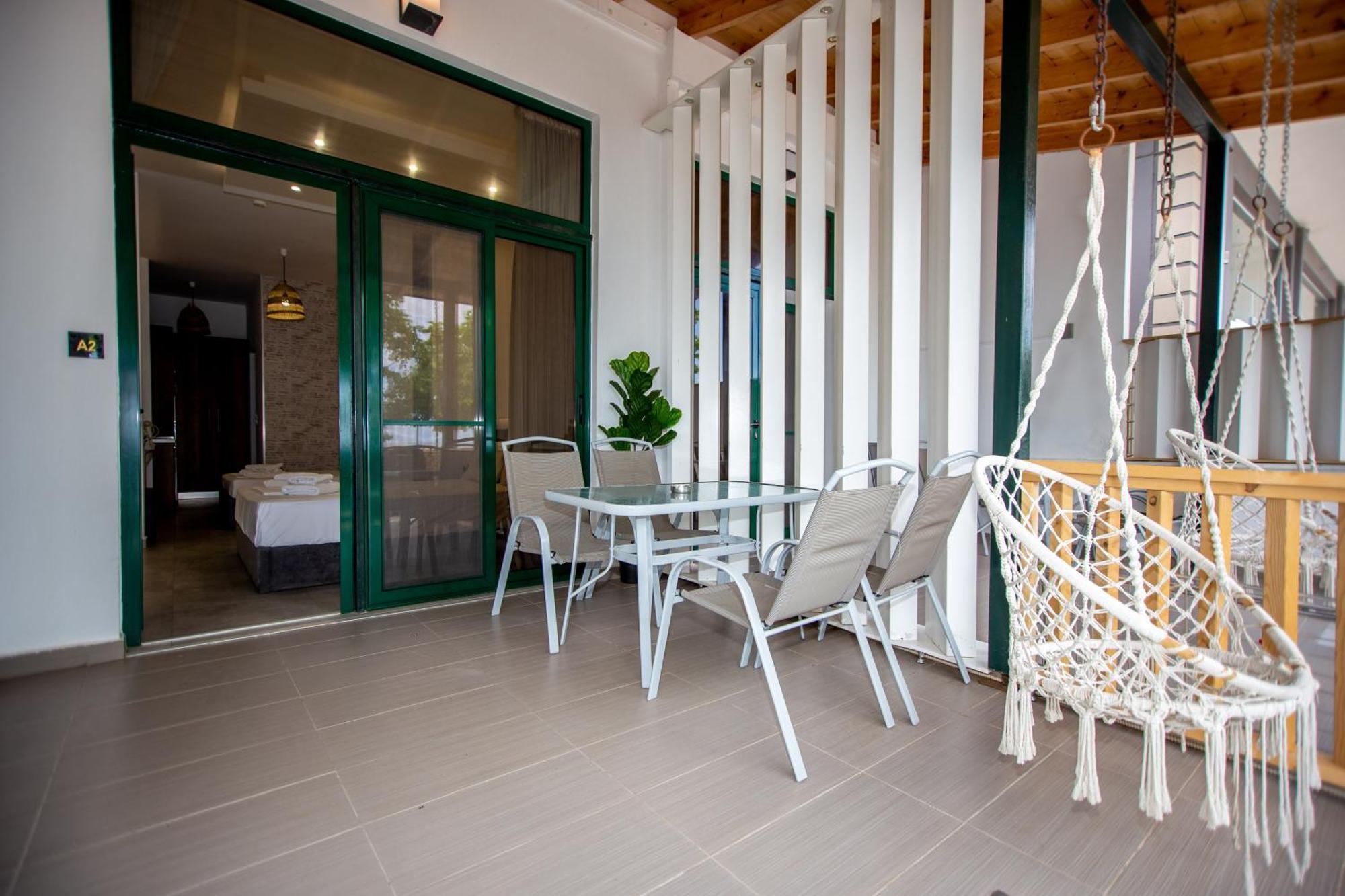 Sophia Seaview & Restaurant Apartment *