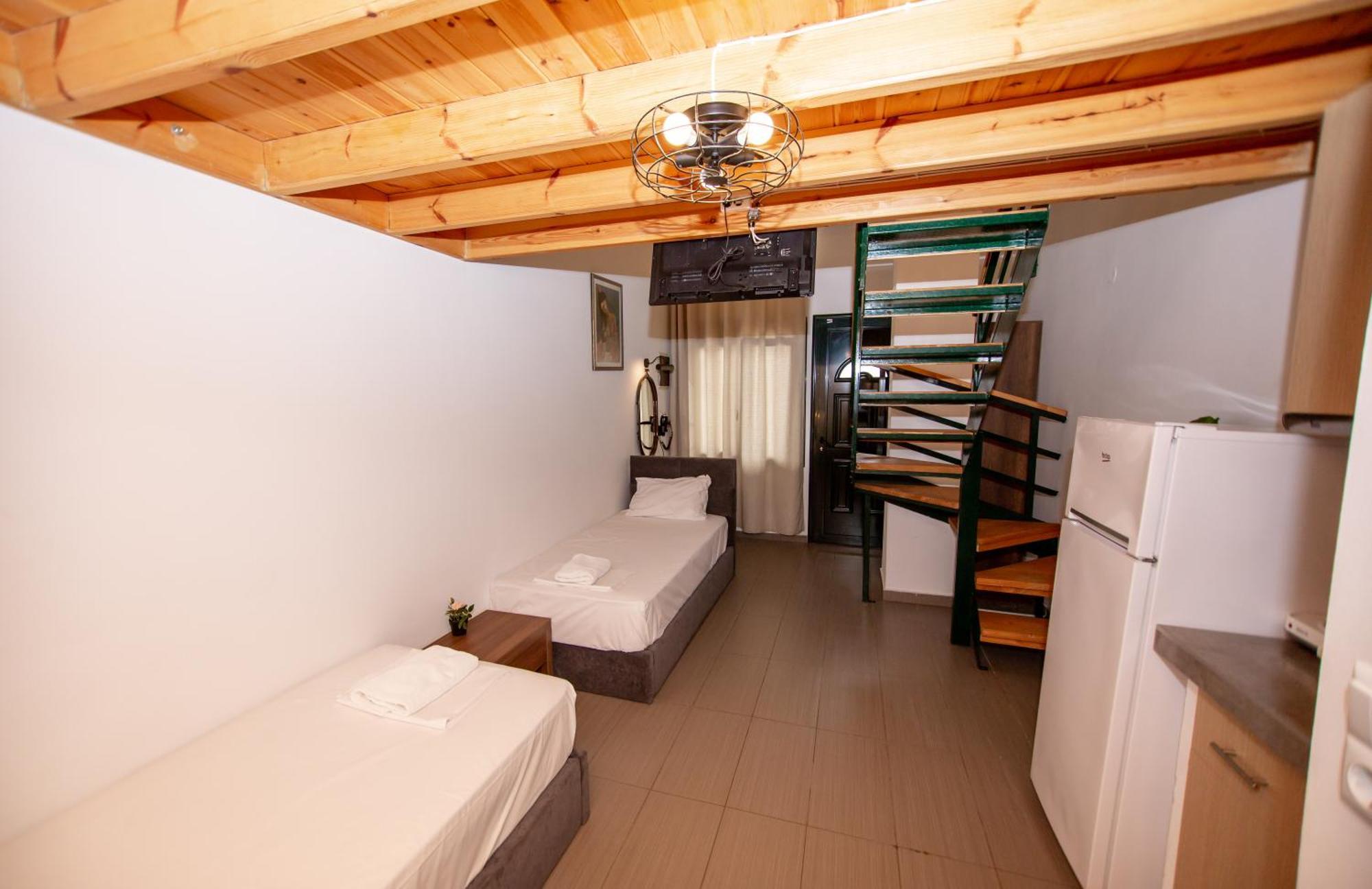 Sophia Seaview & Restaurant Apartment *