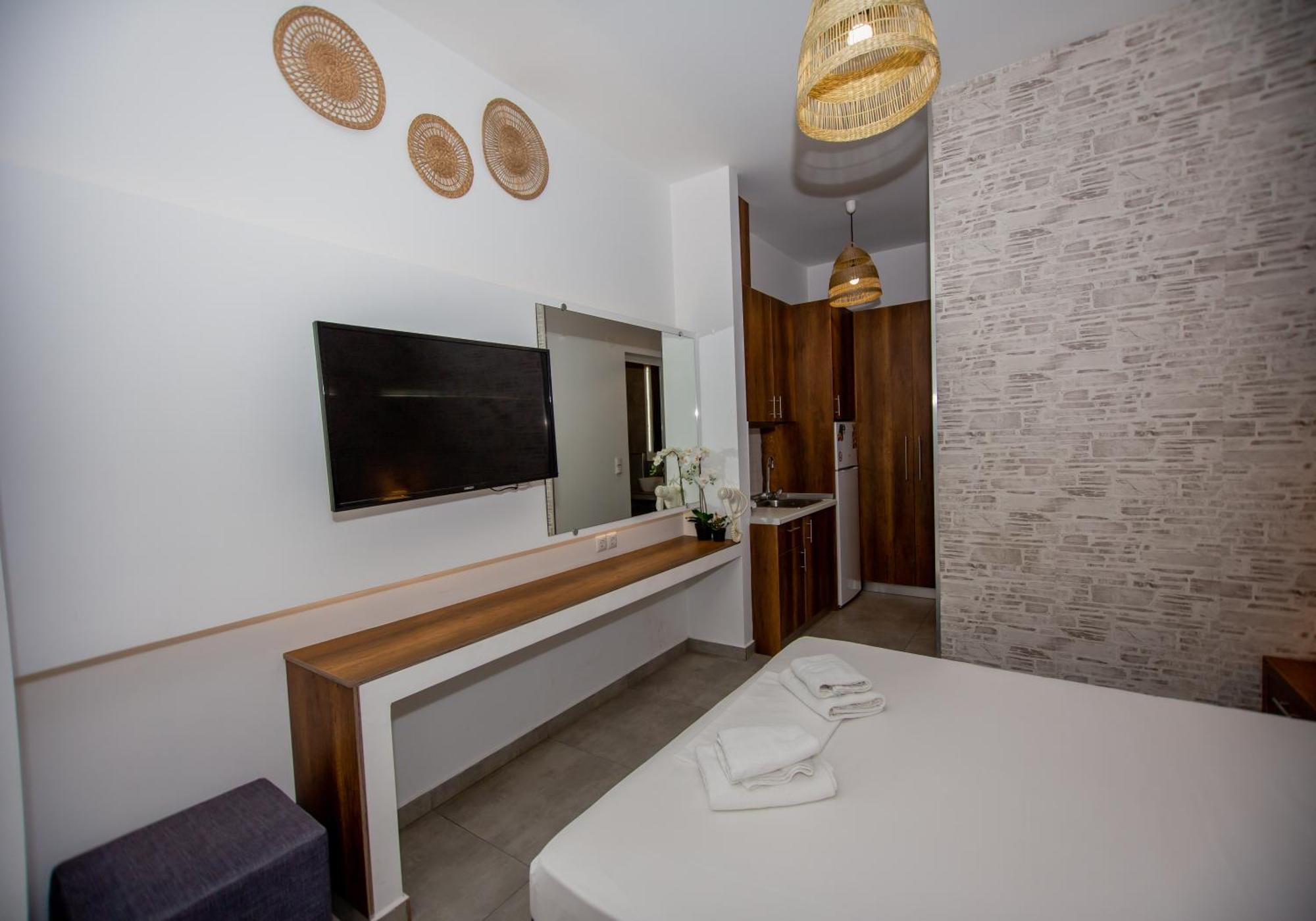 Sophia Seaview & Restaurant Apartment