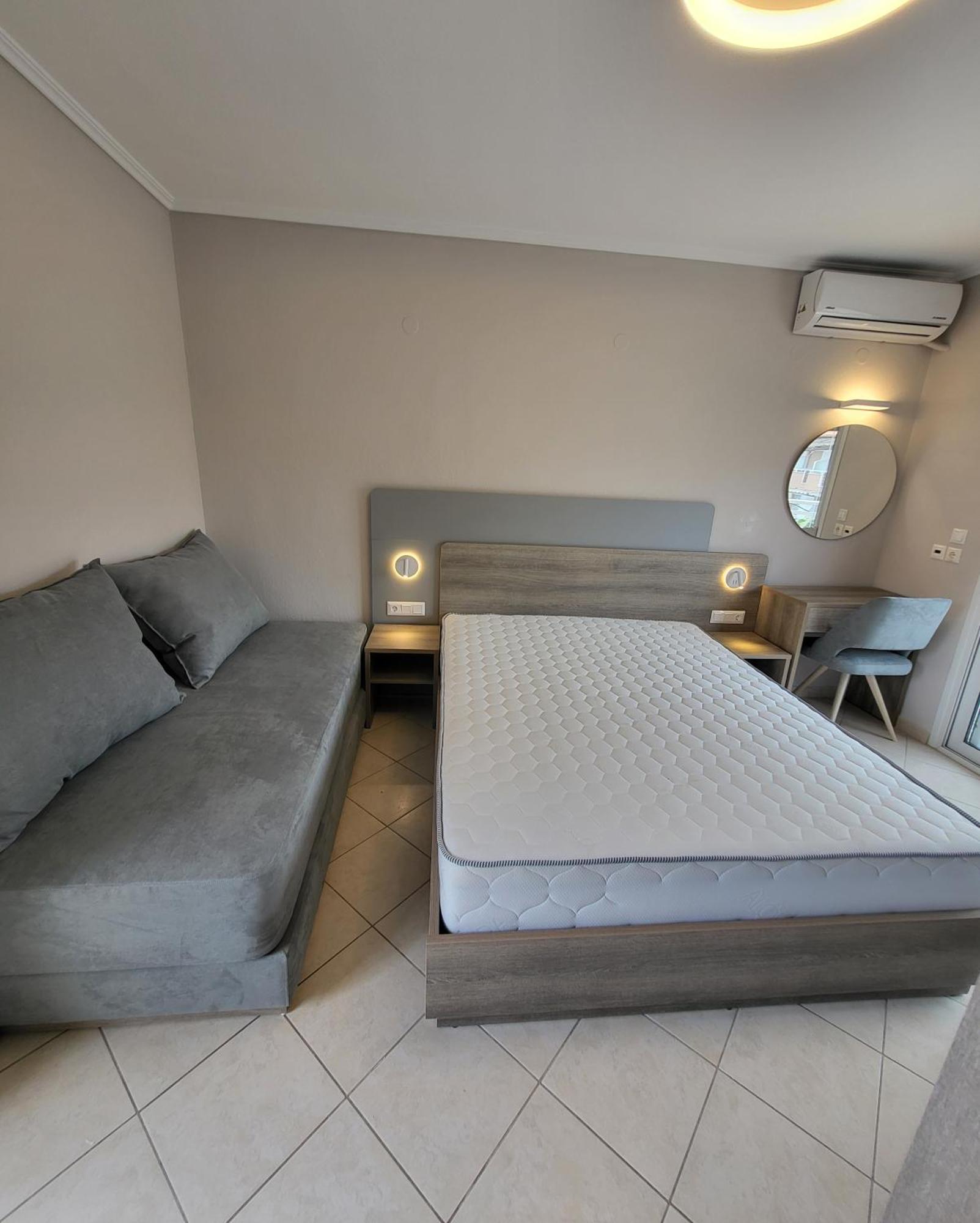 House Spanos Apartment Sarti
