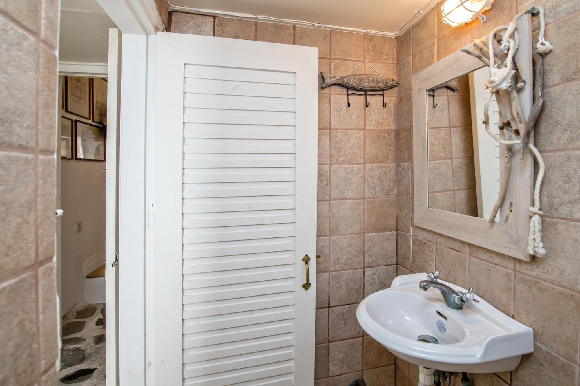 Cambanis Mανsion Holiday home