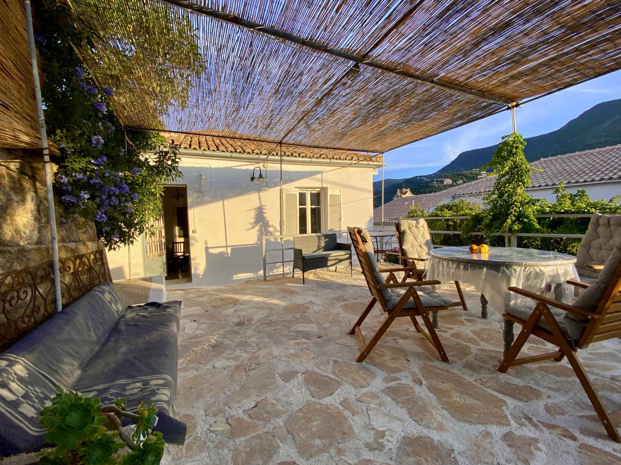 Antiklea Villa *