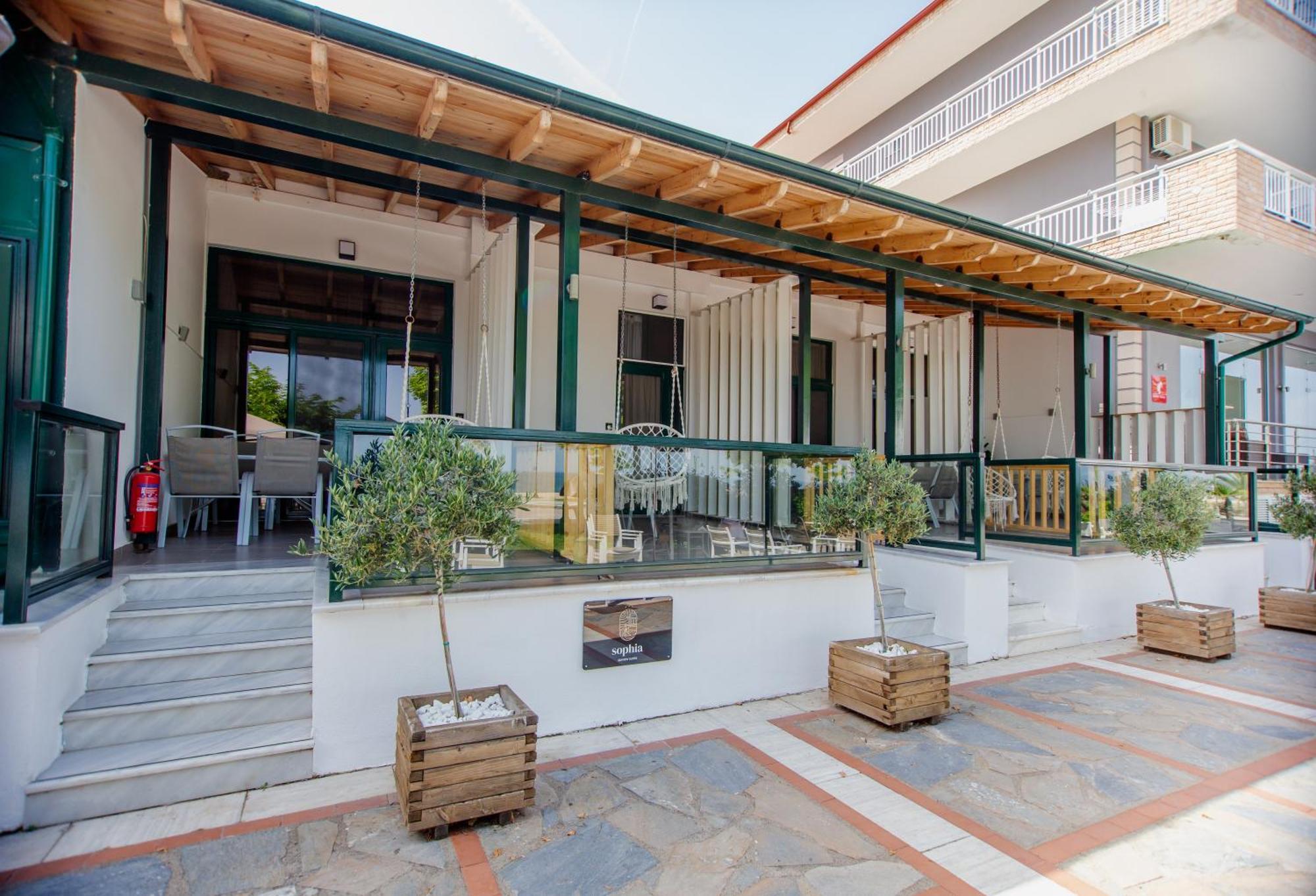 Sophia Seaview & Restaurant