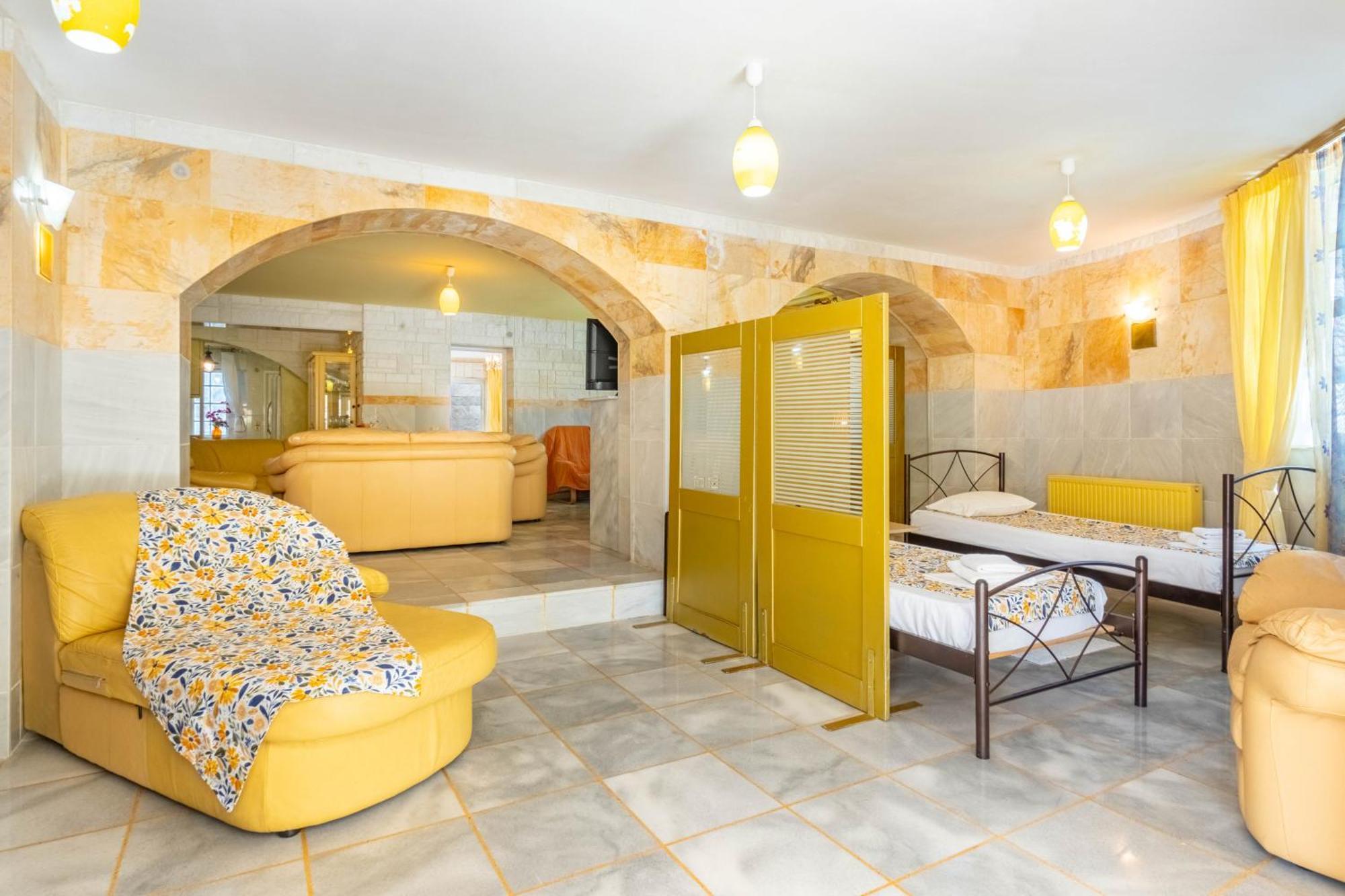 Villa Paco's Luxury 32 *