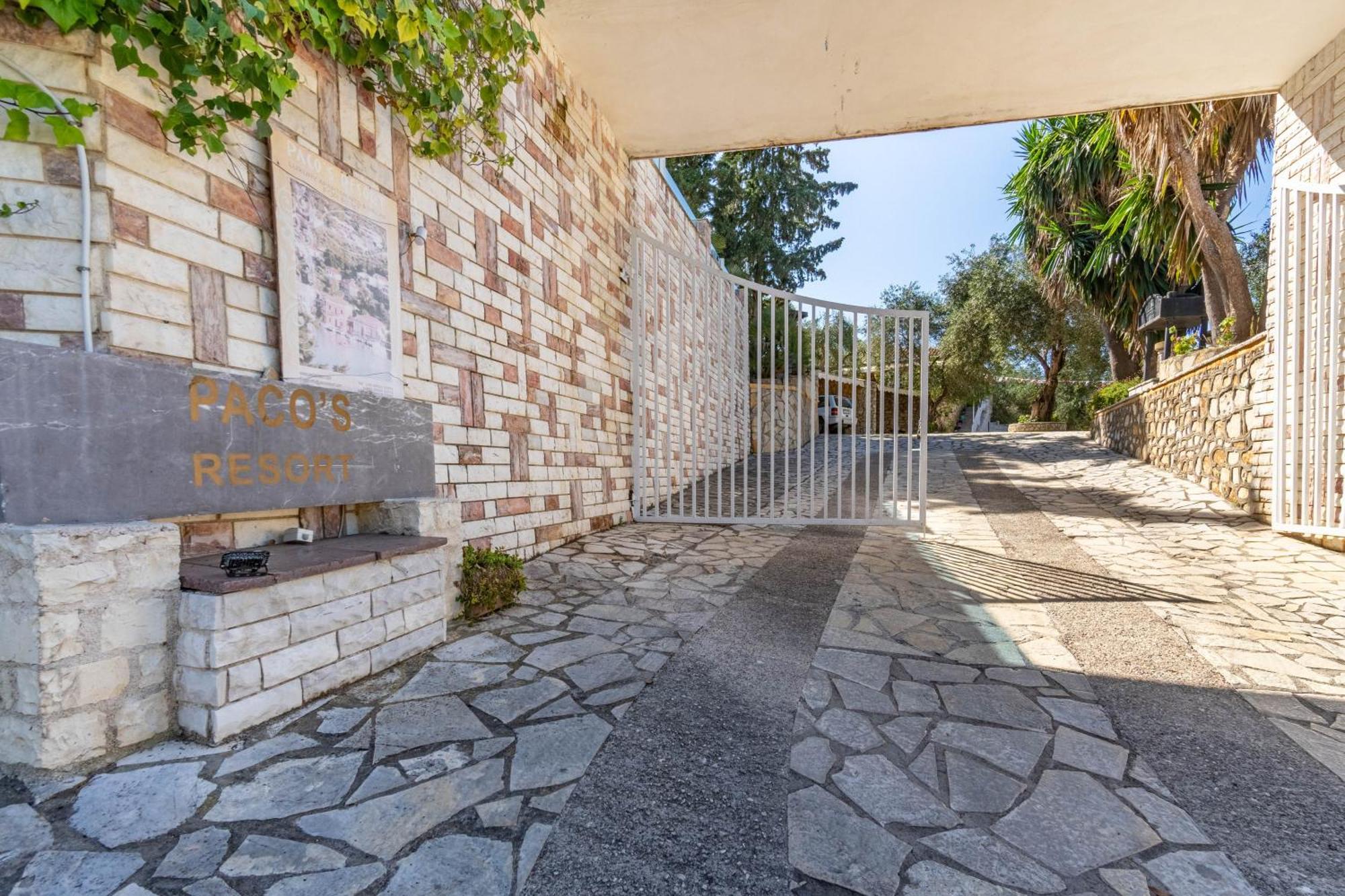 Villa Paco's Luxury 32 Ozias