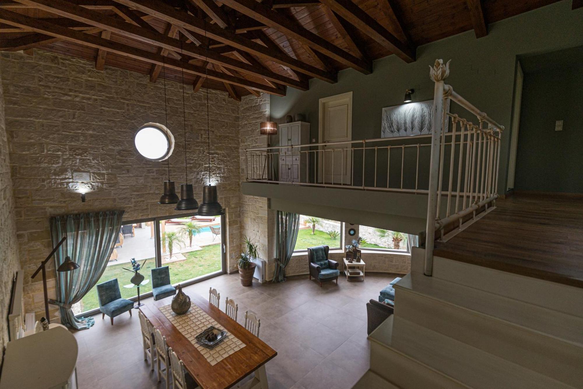 Petra Luxury Villa Heraklion (Crete)