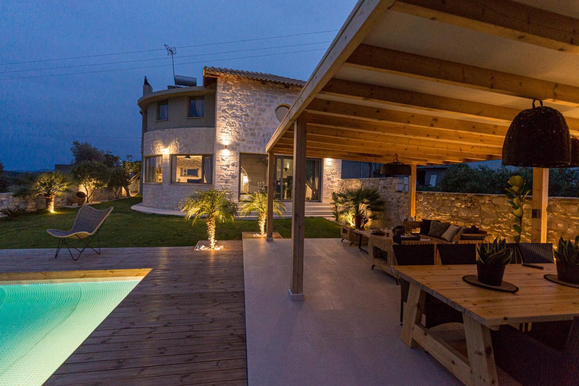Villa Petra Luxury *