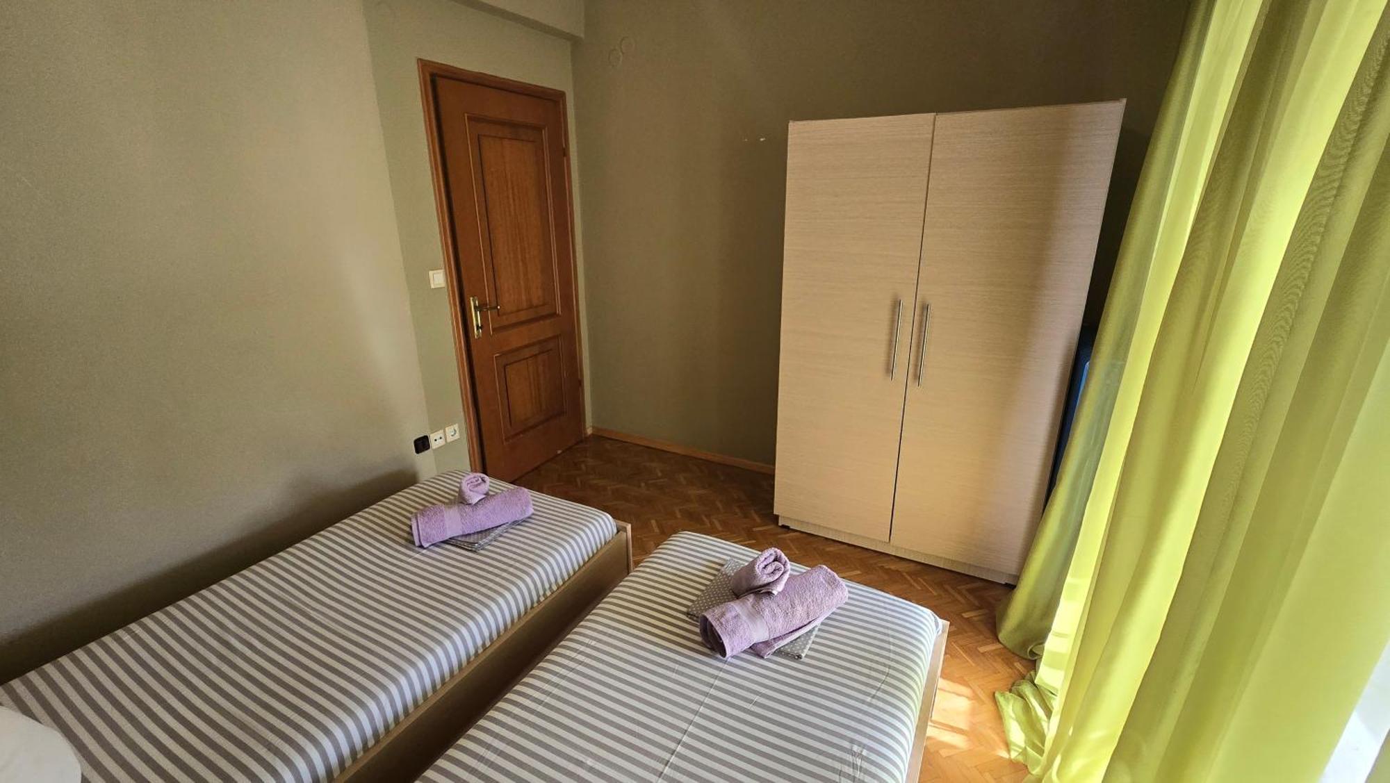 Catherine's Beachfront * Paralia Katerinis