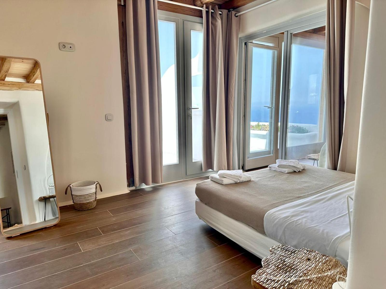 Aegean Lighthouse Villa Fanari (Mykonos)