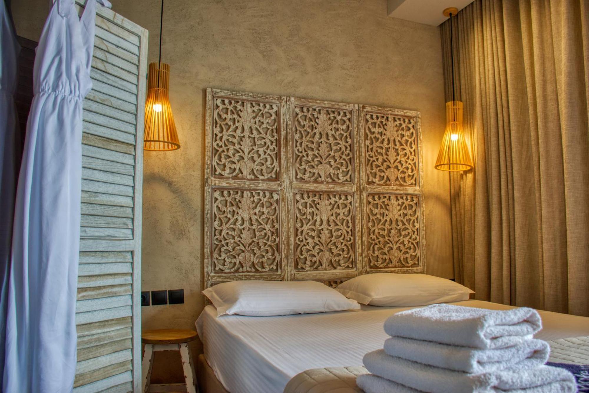 Onar Luxury Living