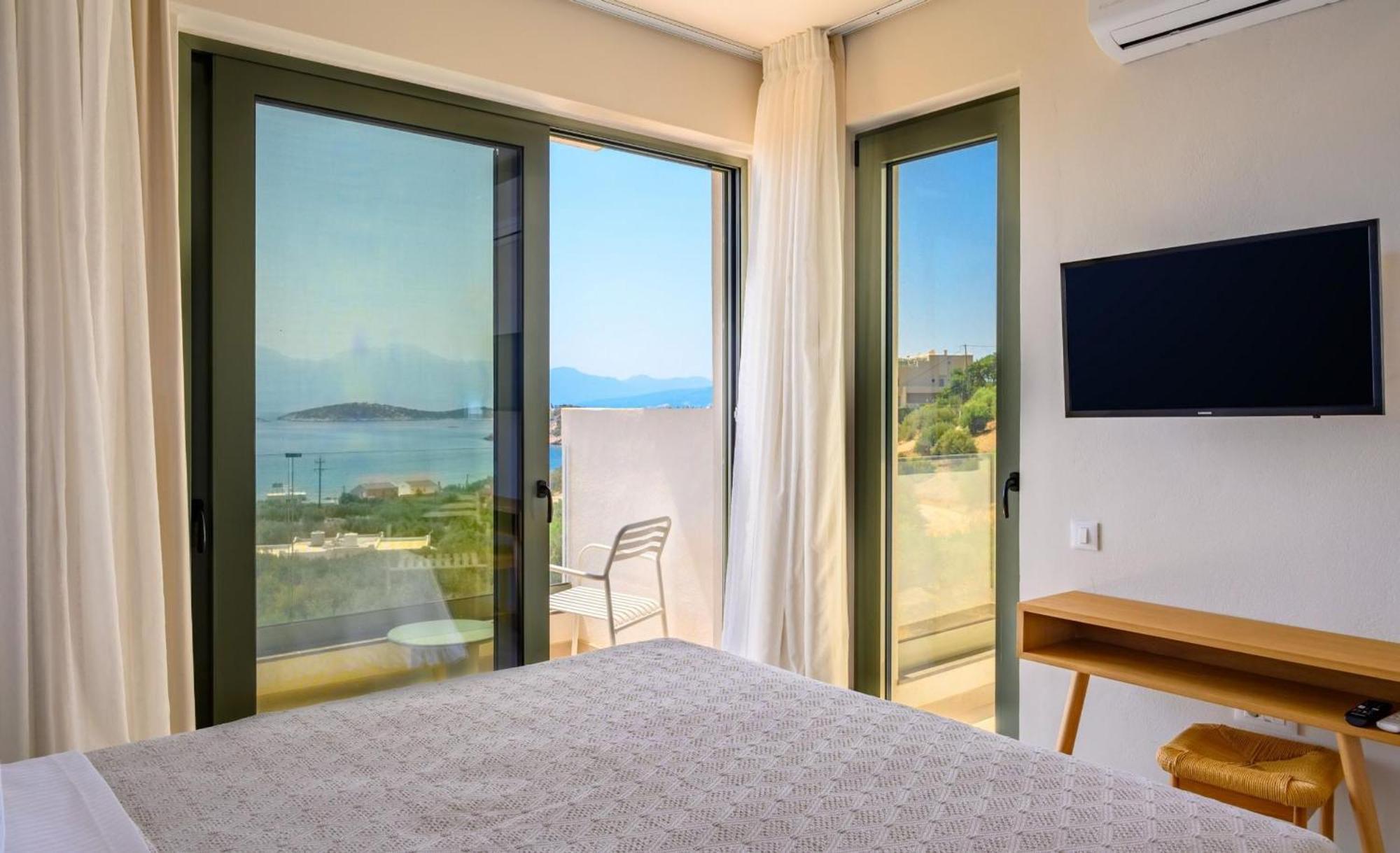 Apartment Roots In Crete