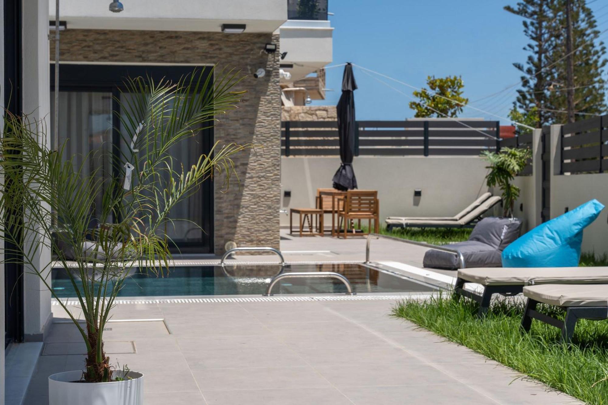 Elegant And Stylish Complex In Crete *