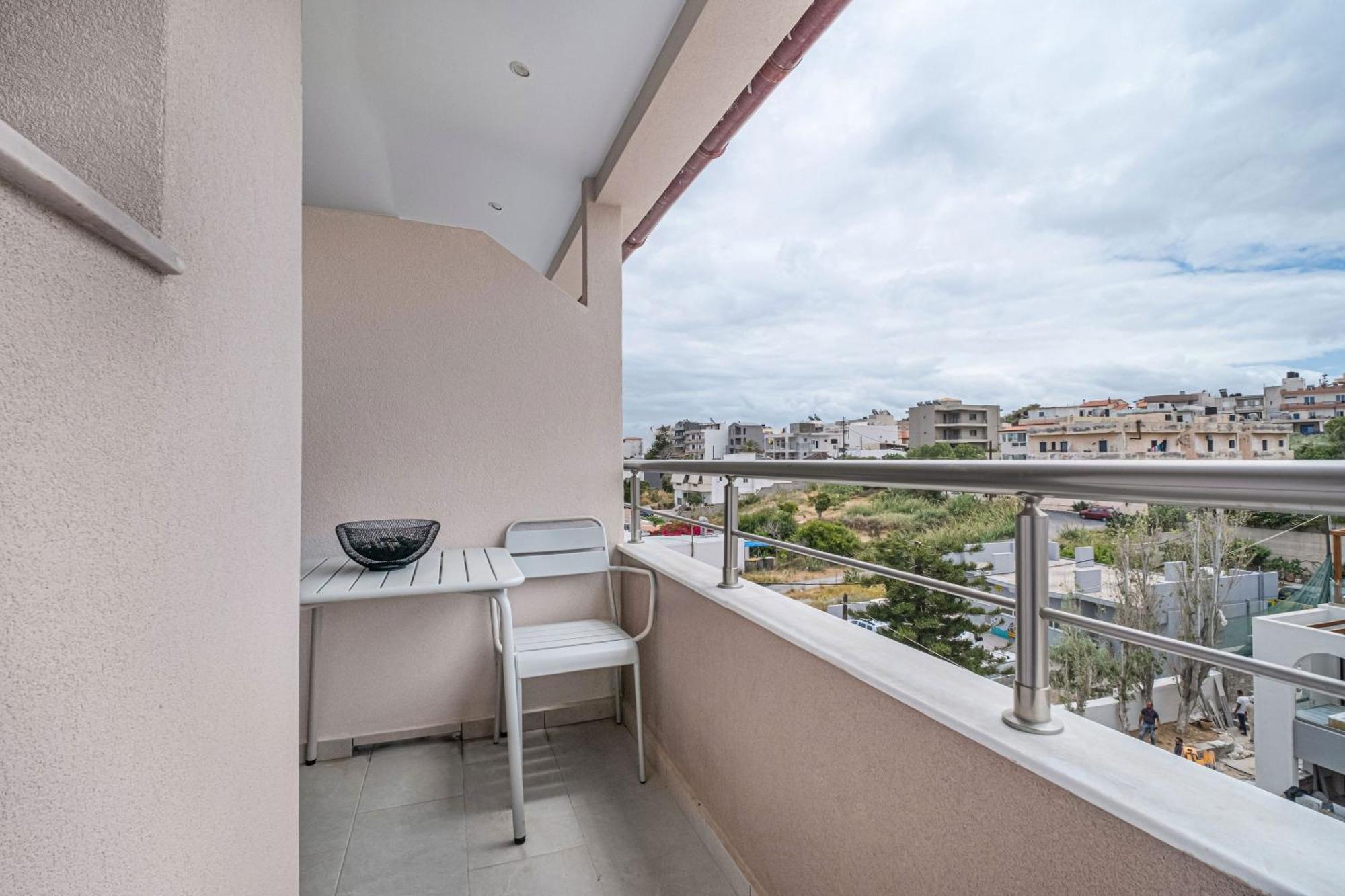 Golden View With Balcony * Amoudara (Heraklion)