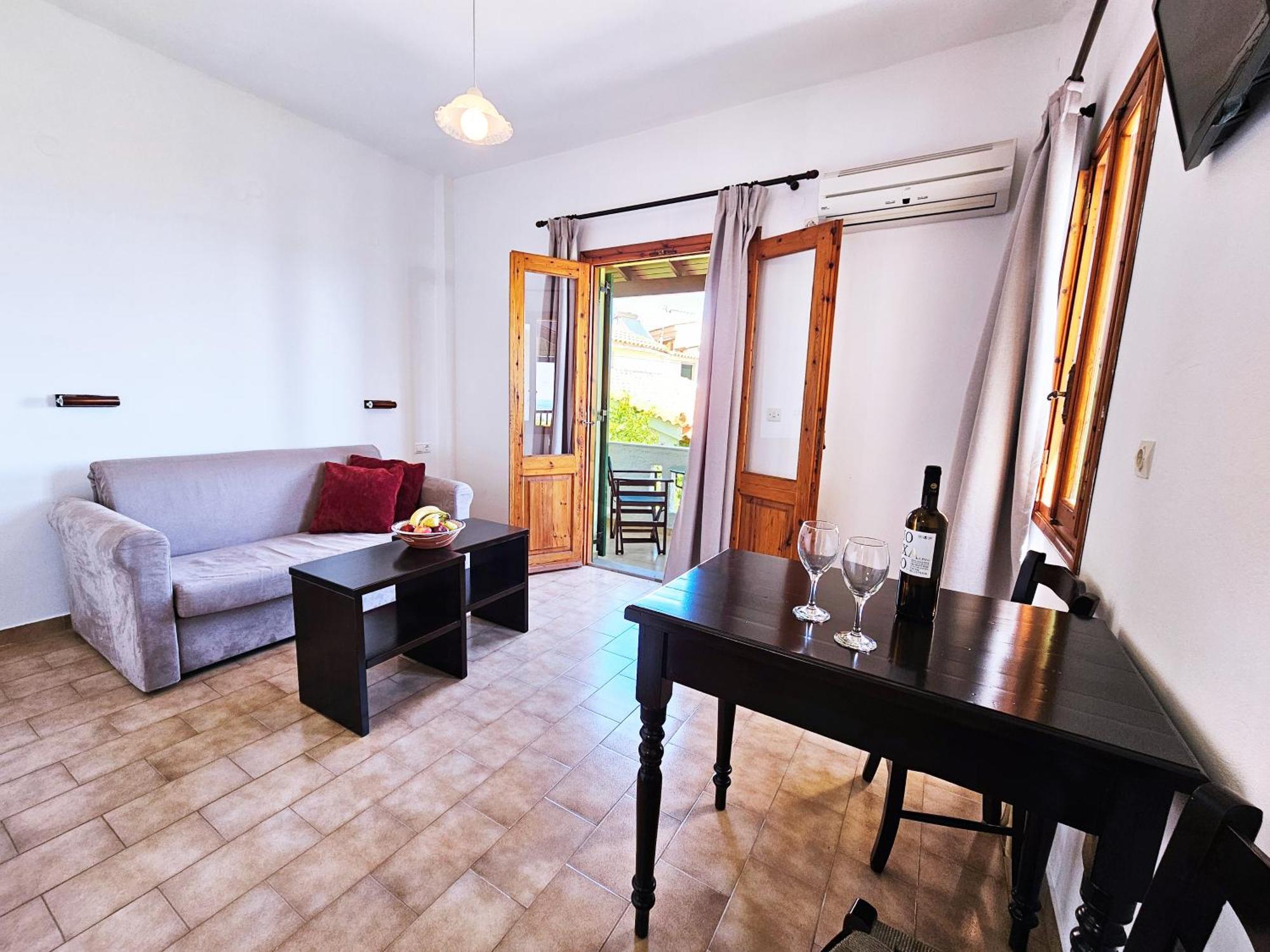 Popi Apartment Marathokampos
