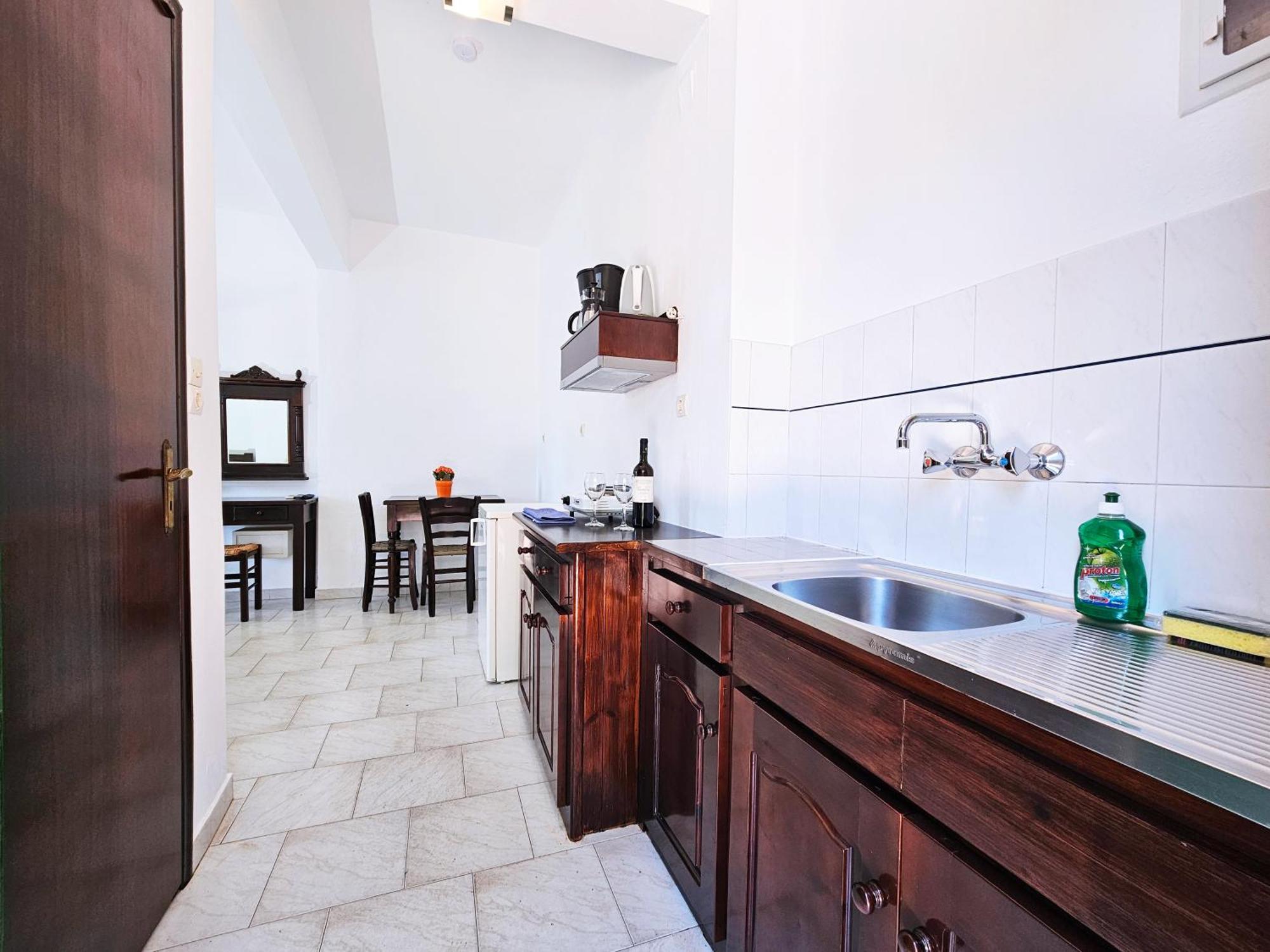 Popi Apartment Marathokampos