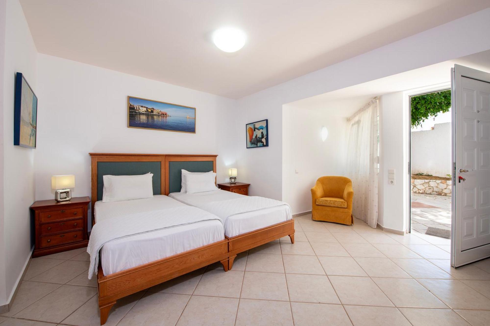 Villa Plumeria Flower Livadi (Crete)