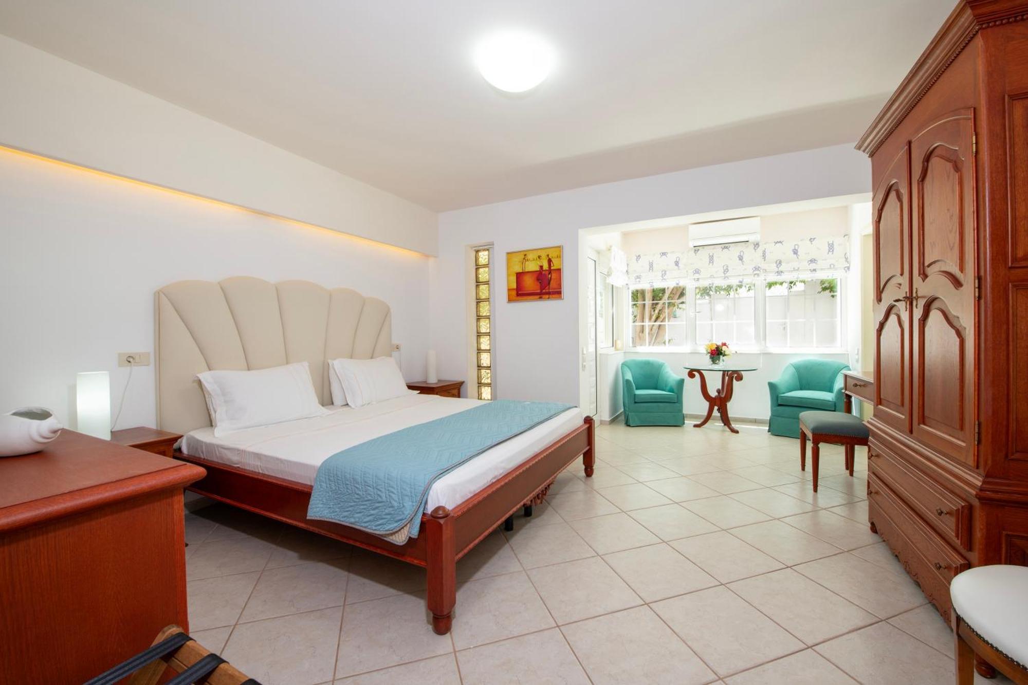 Plumeria Flower Villa *