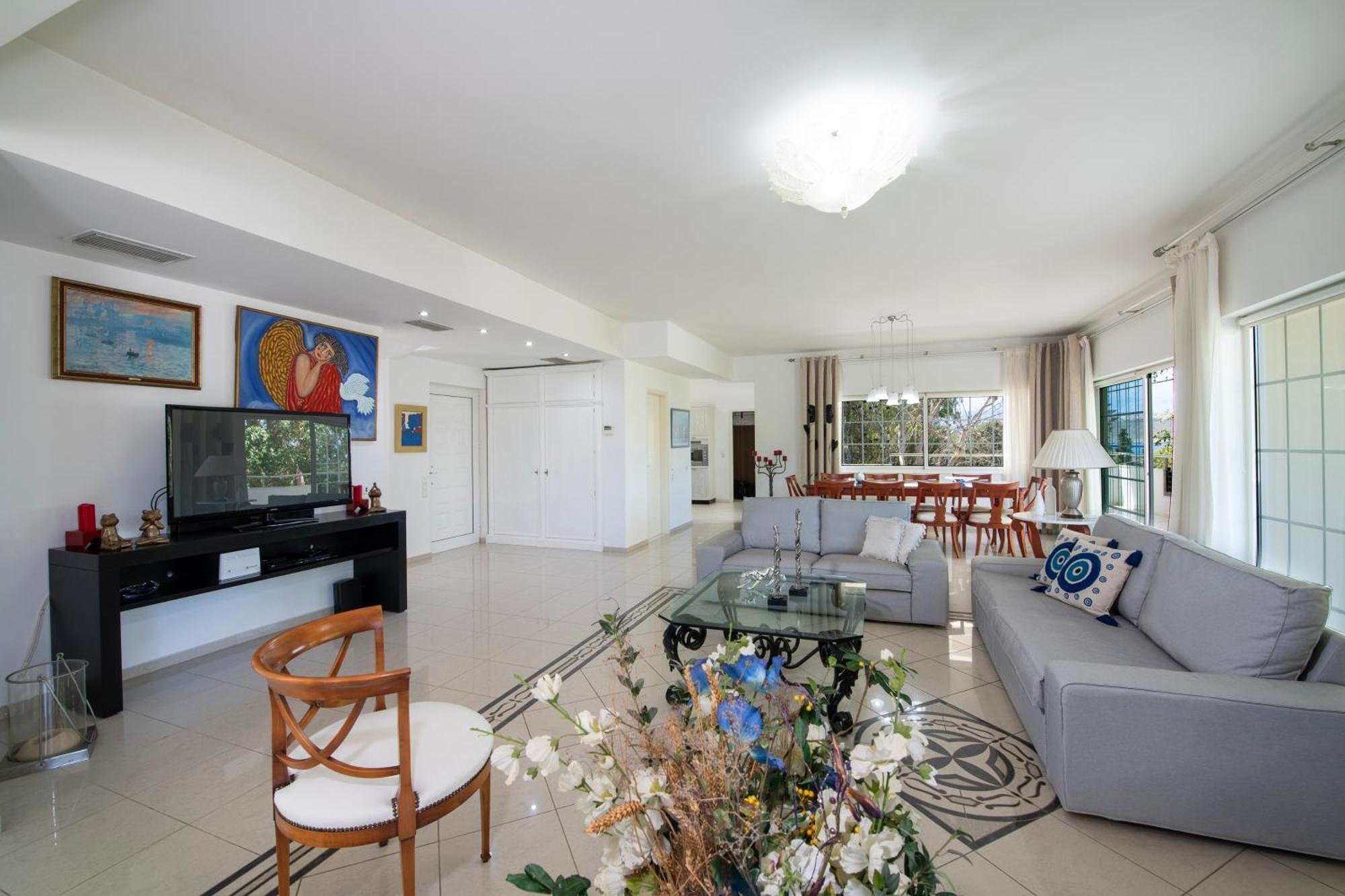 Villa Plumeria Flower Livadi (Crete)
