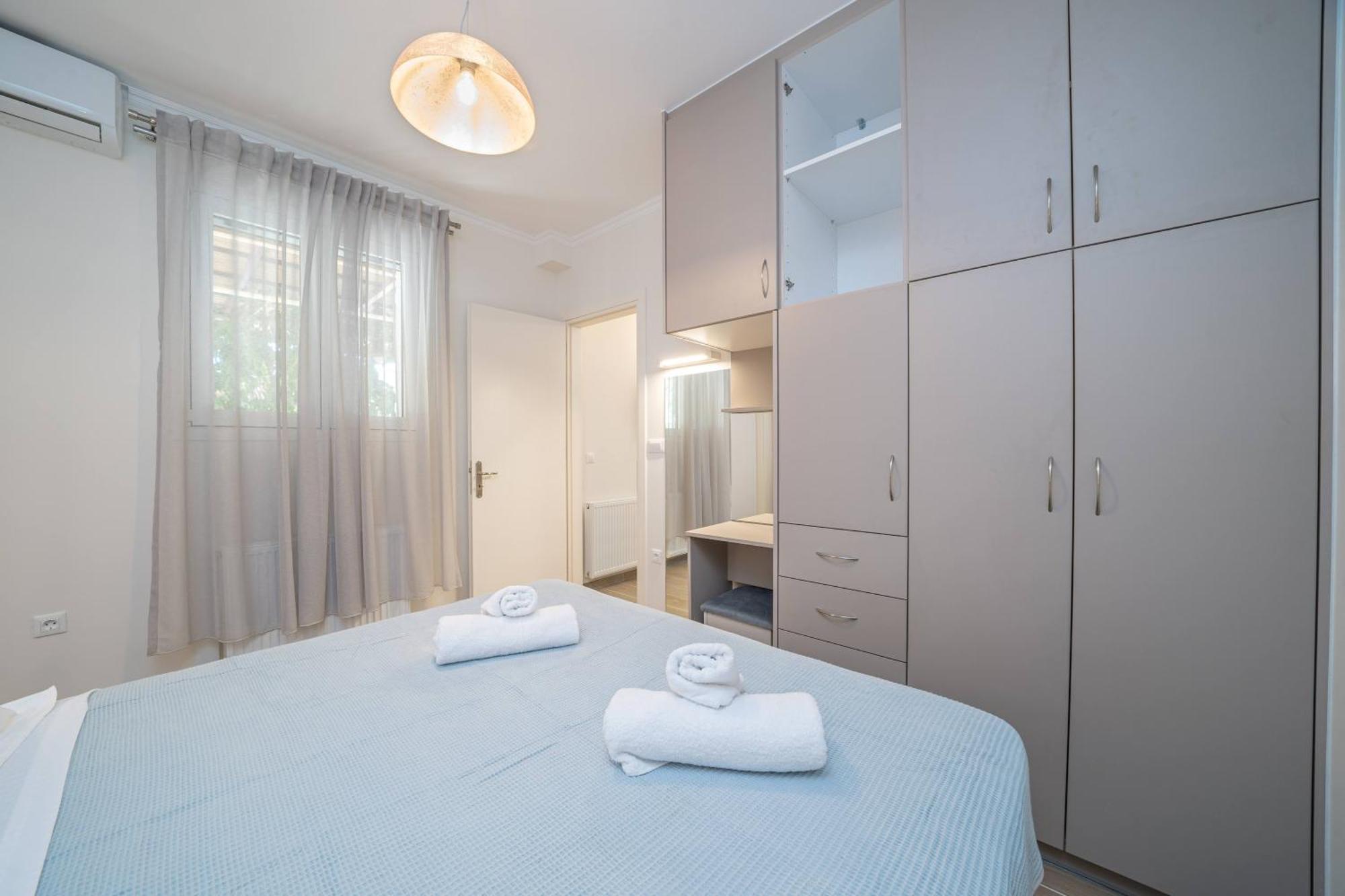 Ilias Apartment *