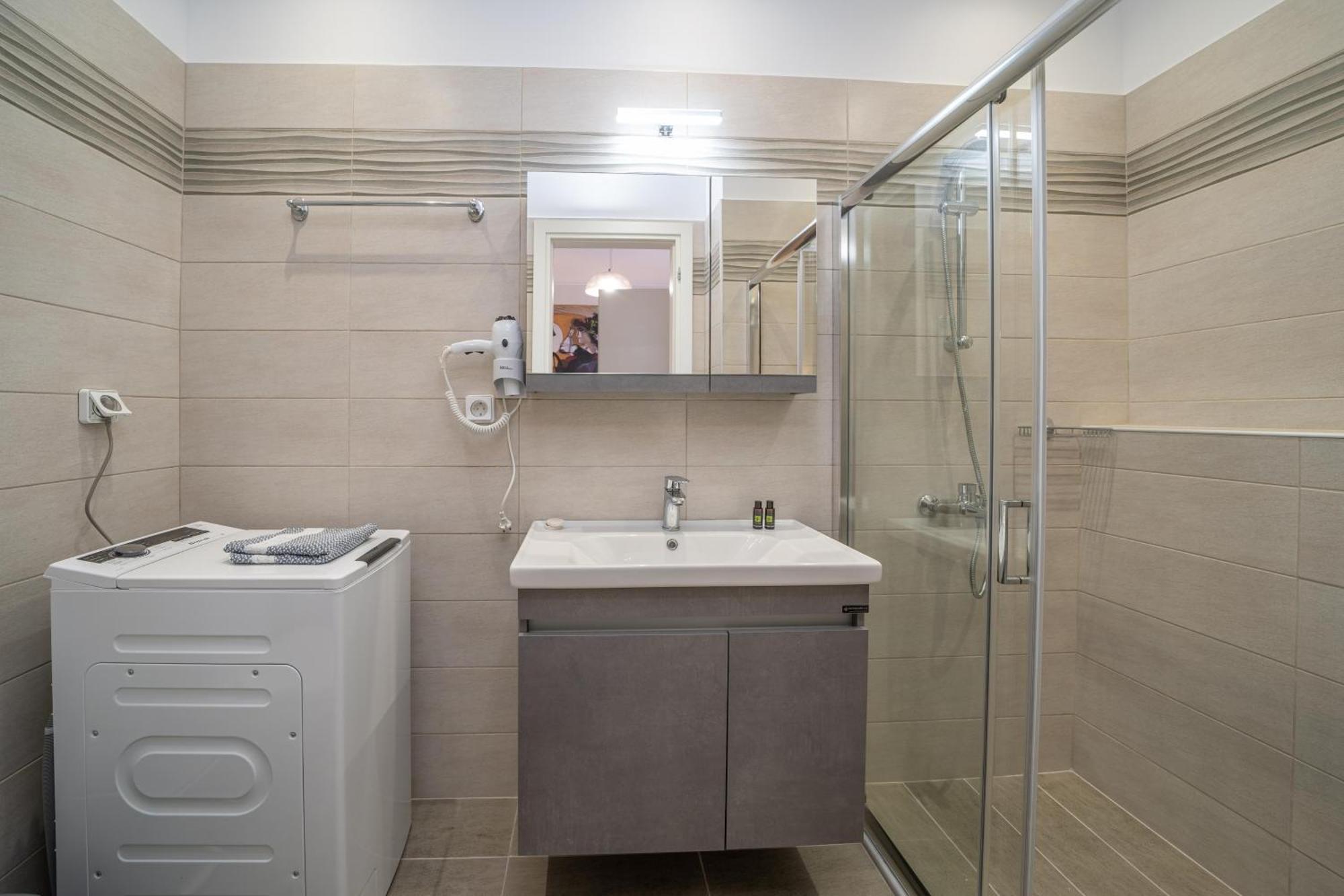 Apartment Ilias