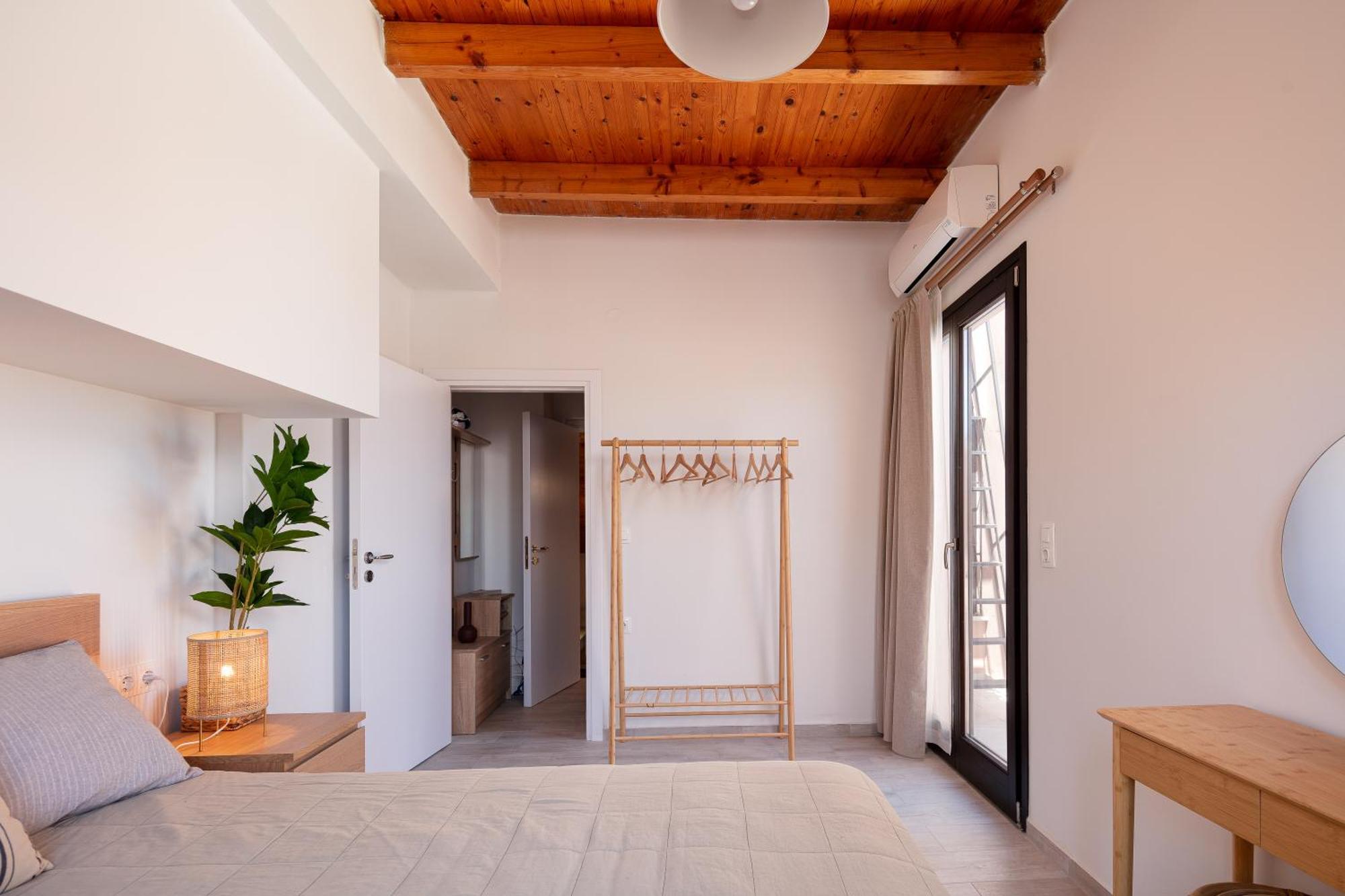 Fortezza Sea Breeze, Anne, 2 Bedrooms & Sea View * Rethymno (Crete)