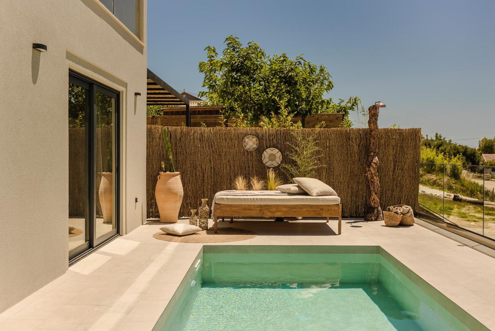 Holiday home Hilaritas Premium Seafront Stay - April & May Limited Spring Offer! *