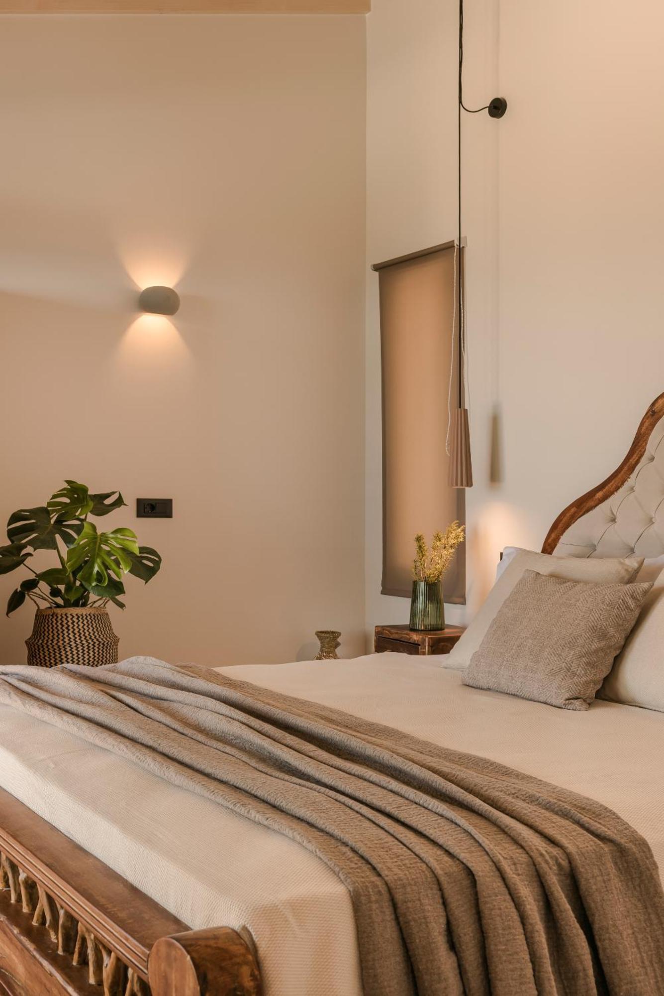Hilaritas Premium Seafront Stay - April & May Limited Spring Offer! Holiday home