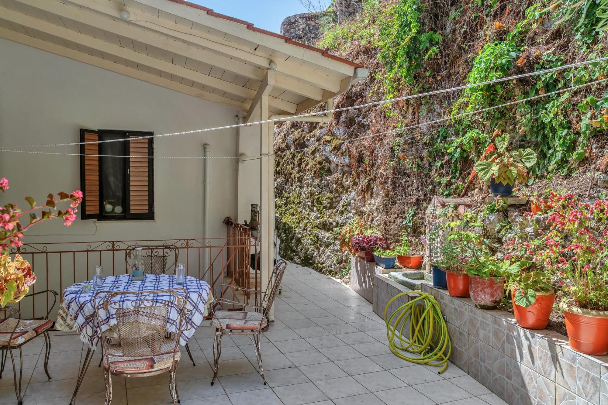 Barba Panais' House Holiday home Vonitsa