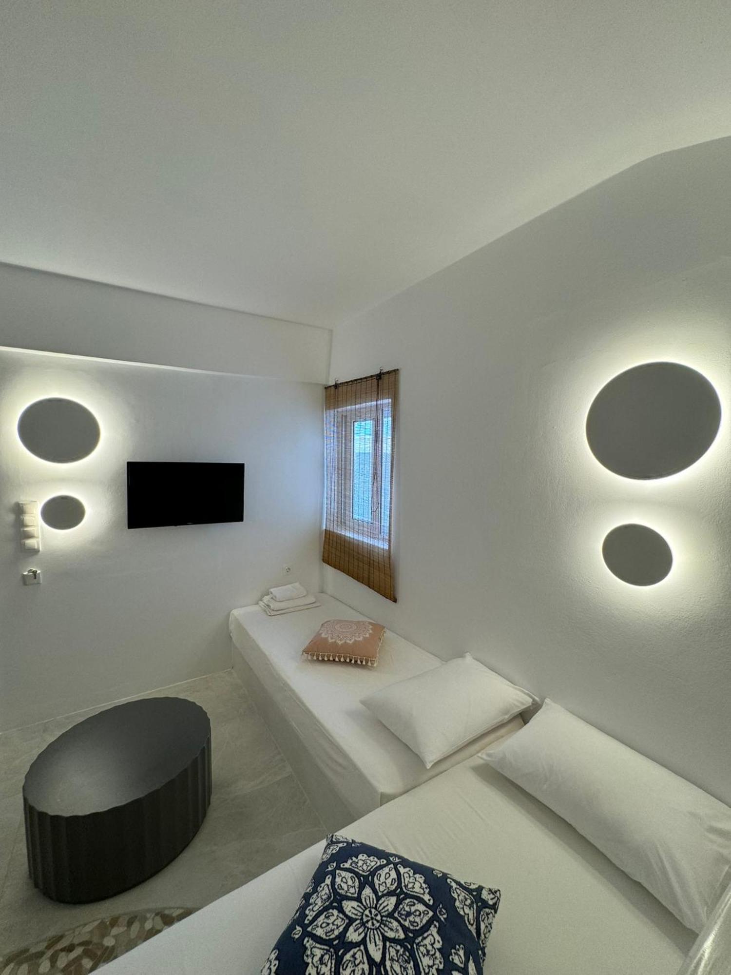 Manthos Place Aparthotel Mylopotas