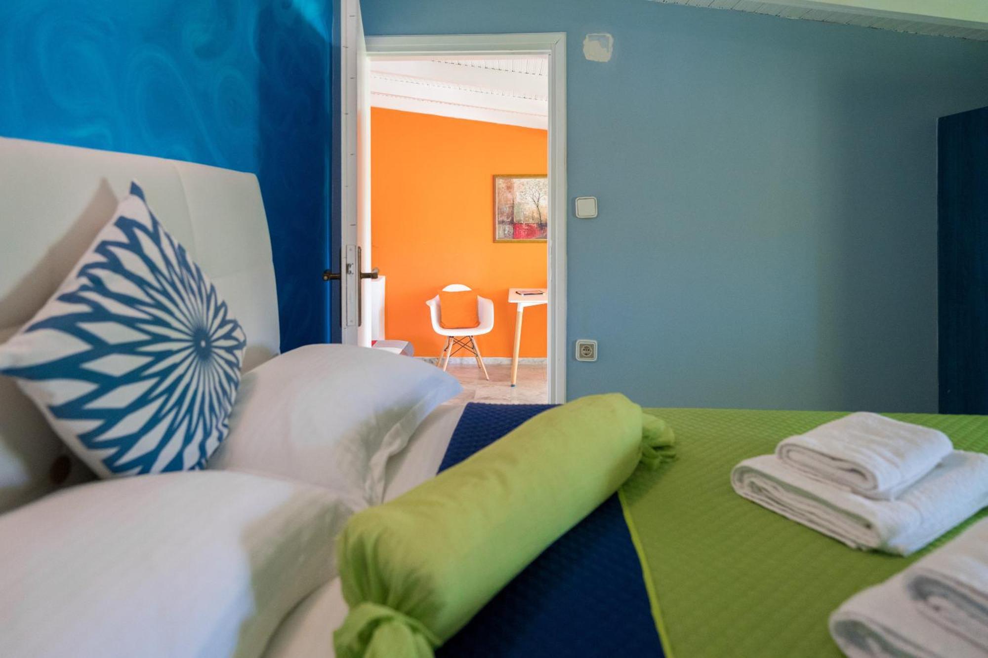 Poseidon Apartment *