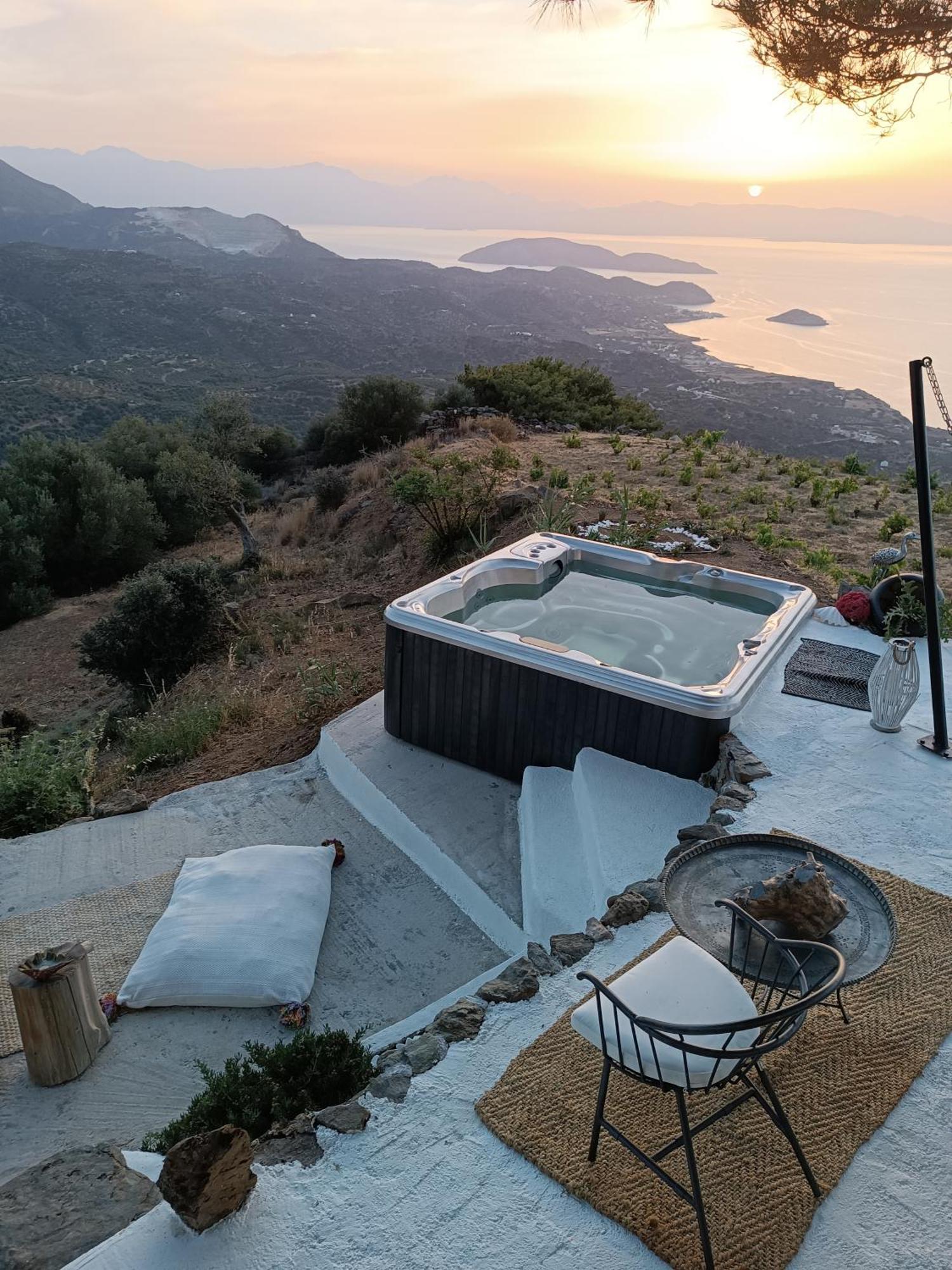 Country house Epavlis Mirsini (Crete)