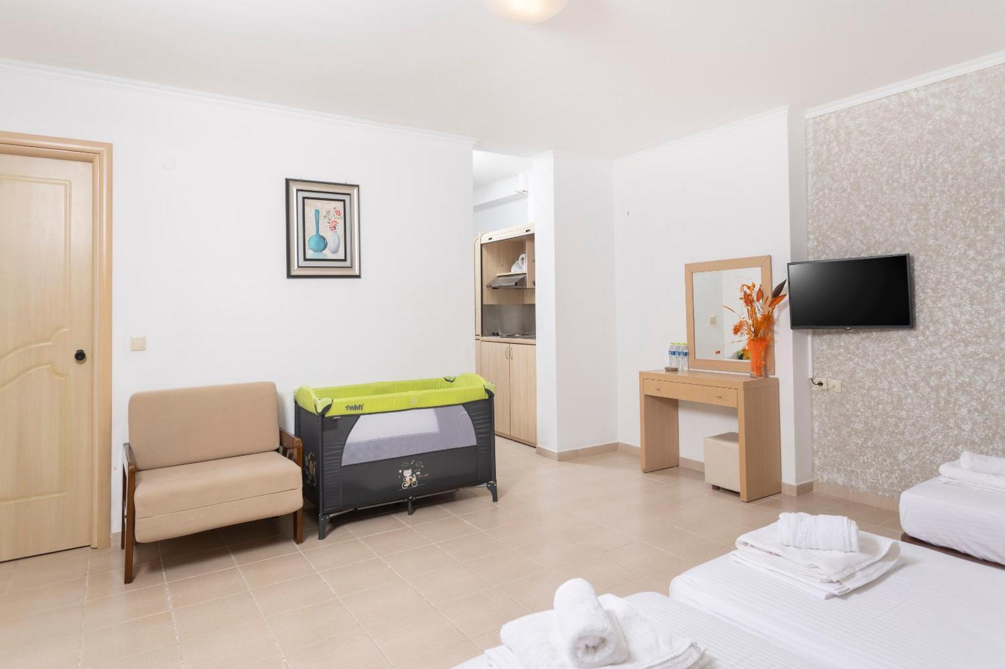 Aparthotel Helga Exotic Pefkochori