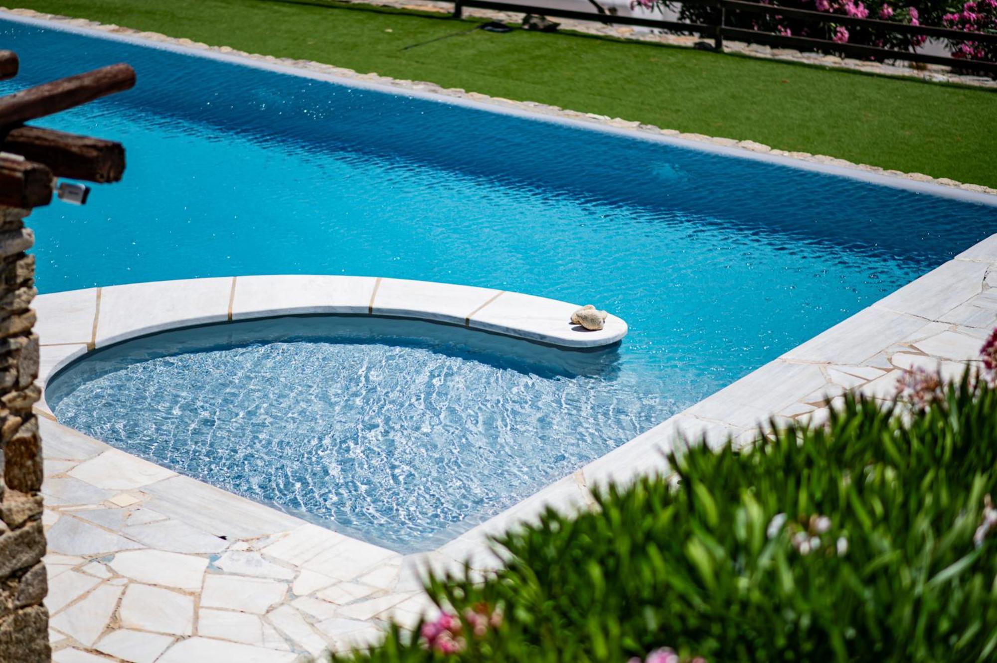 Melangio Private Pool & Sunrise Views - 2024 Renovation