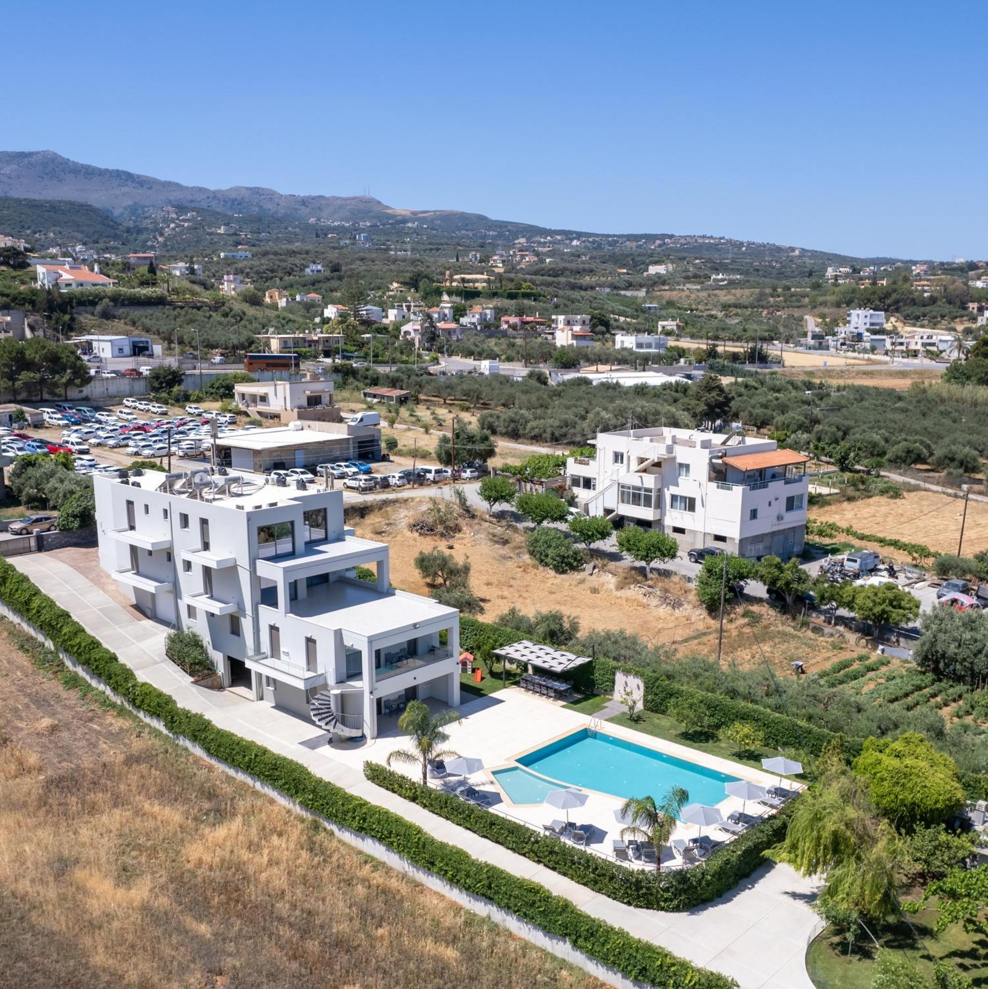 Destino Luxury Apts Apartment