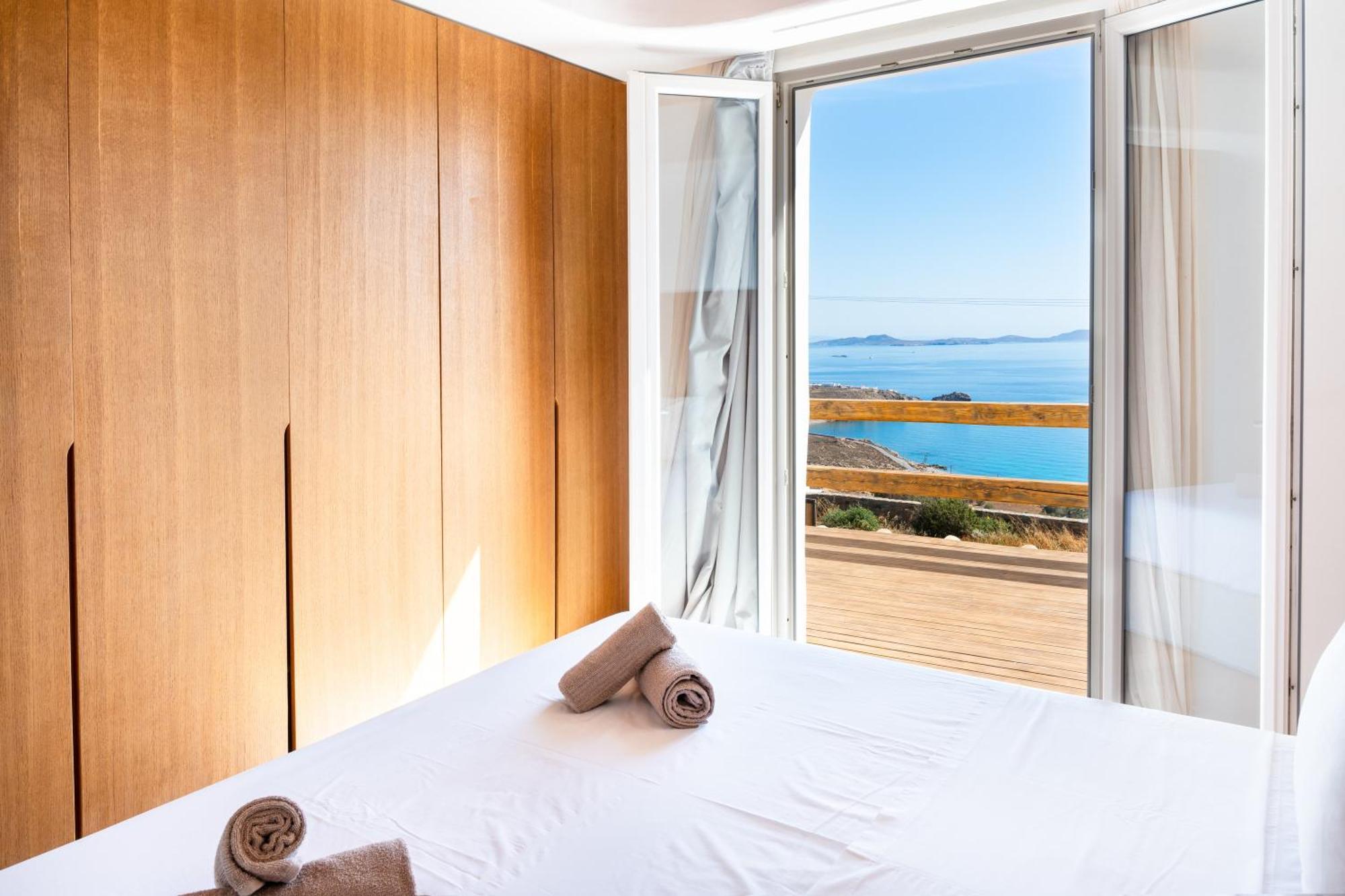 Villa The Lion 3 With Sunset Views