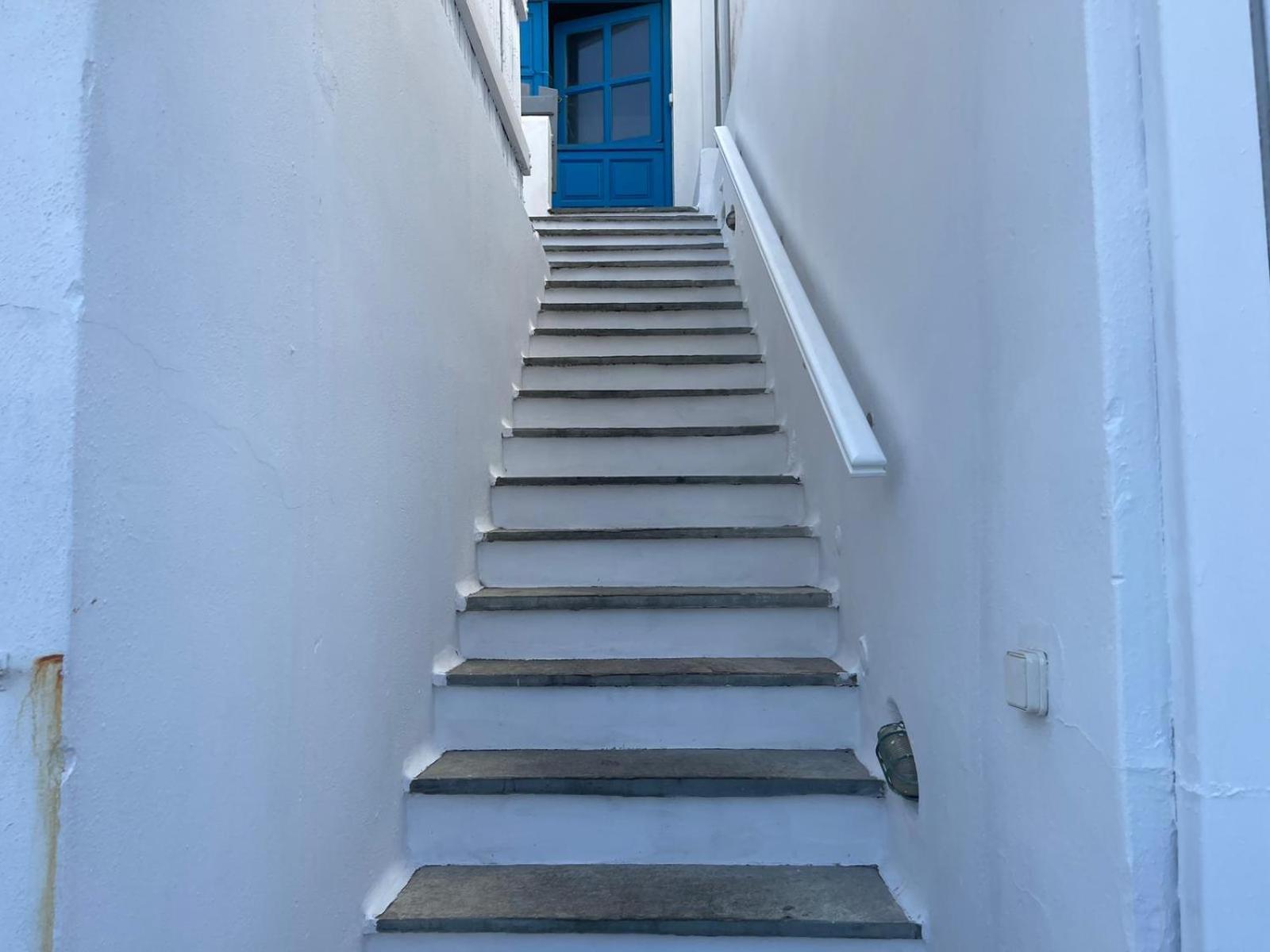 Centre With Old Port Sea View & Balcony Apartment *
