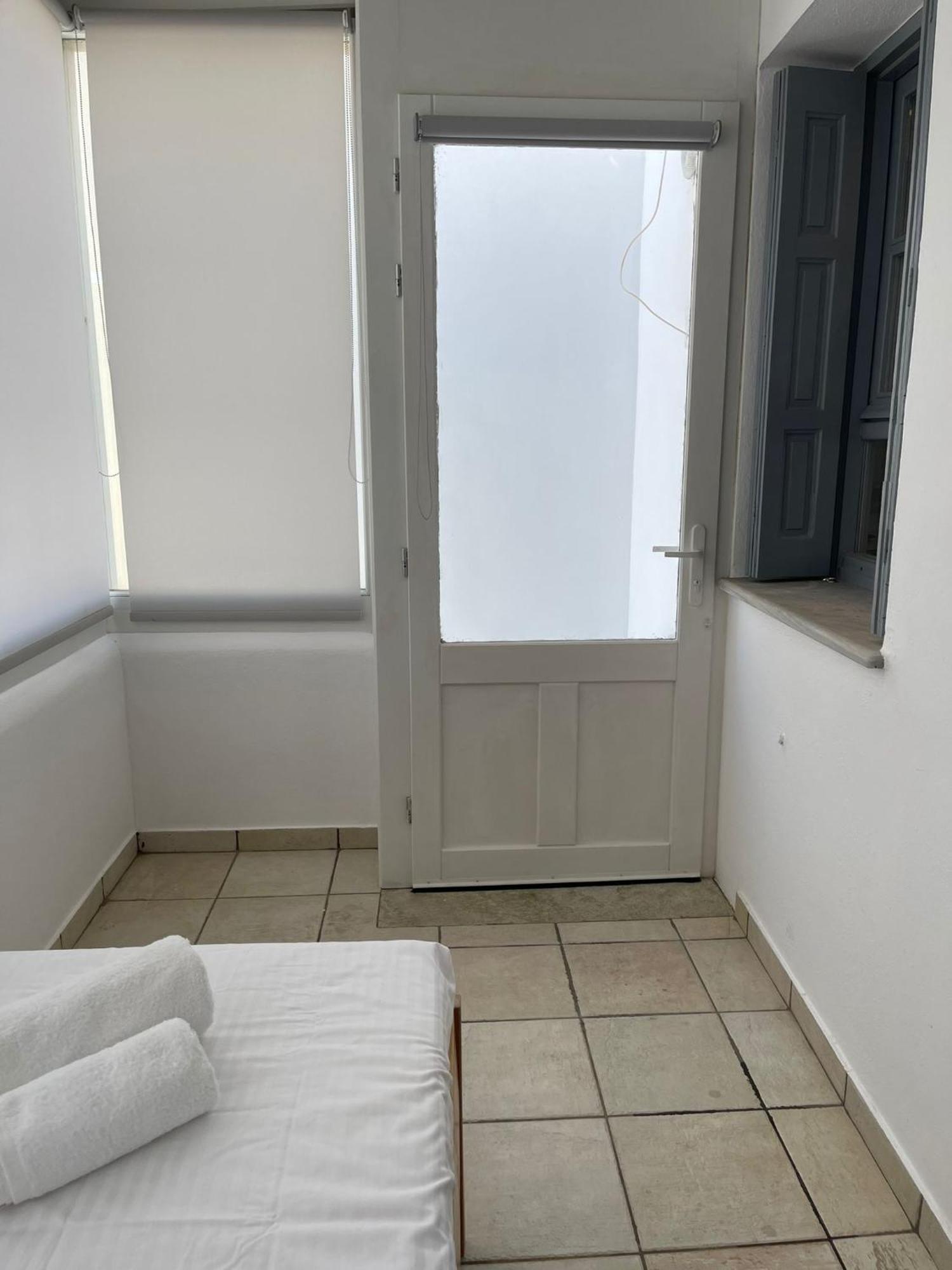 Centre With Old Port Sea View & Balcony Apartment Tinos